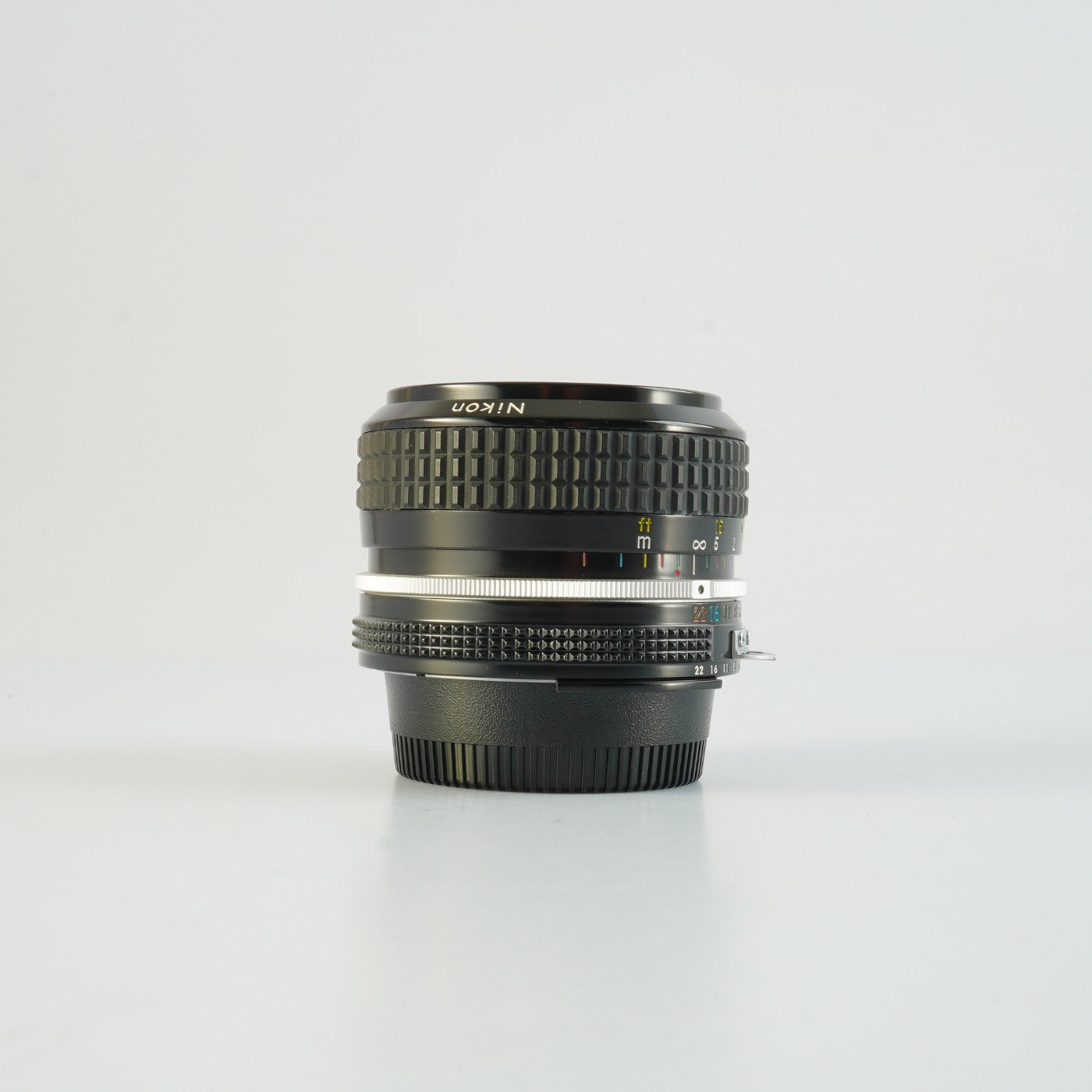【Serviced】 Nikon Ai Nikkor 28mm F/2.8 単焦点レンズ