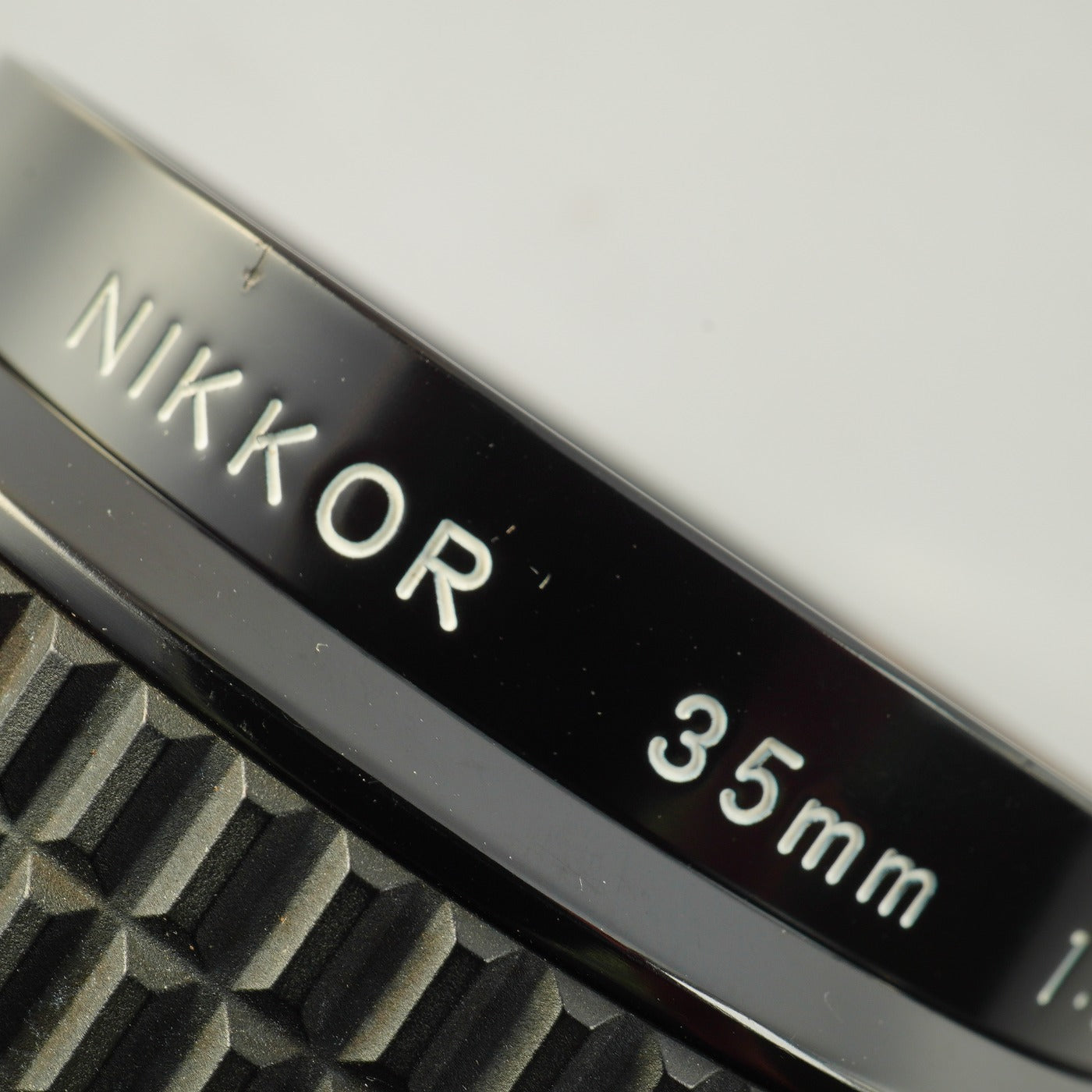 【Overhauled】 Nikon Ai-S NIKKOR 35mm F/2 単焦点レンズ