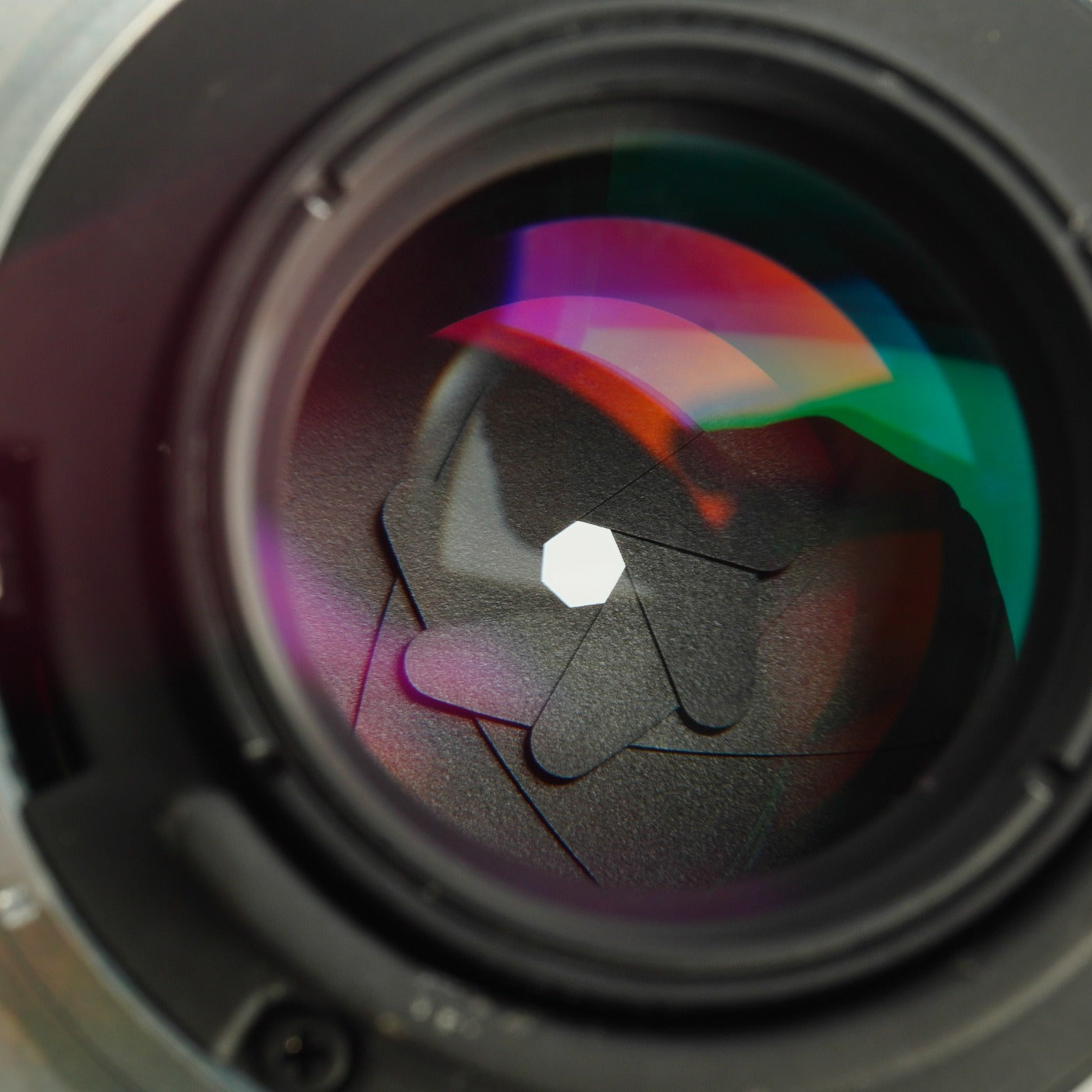 【Overhauled】 Nikon Ai-S NIKKOR 35mm F/2 単焦点レンズ