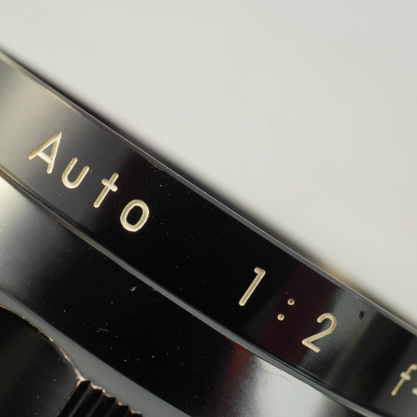 Nikon Ai改 NIKKOR-O.C Auto 35mm F/2 単焦点レンズ