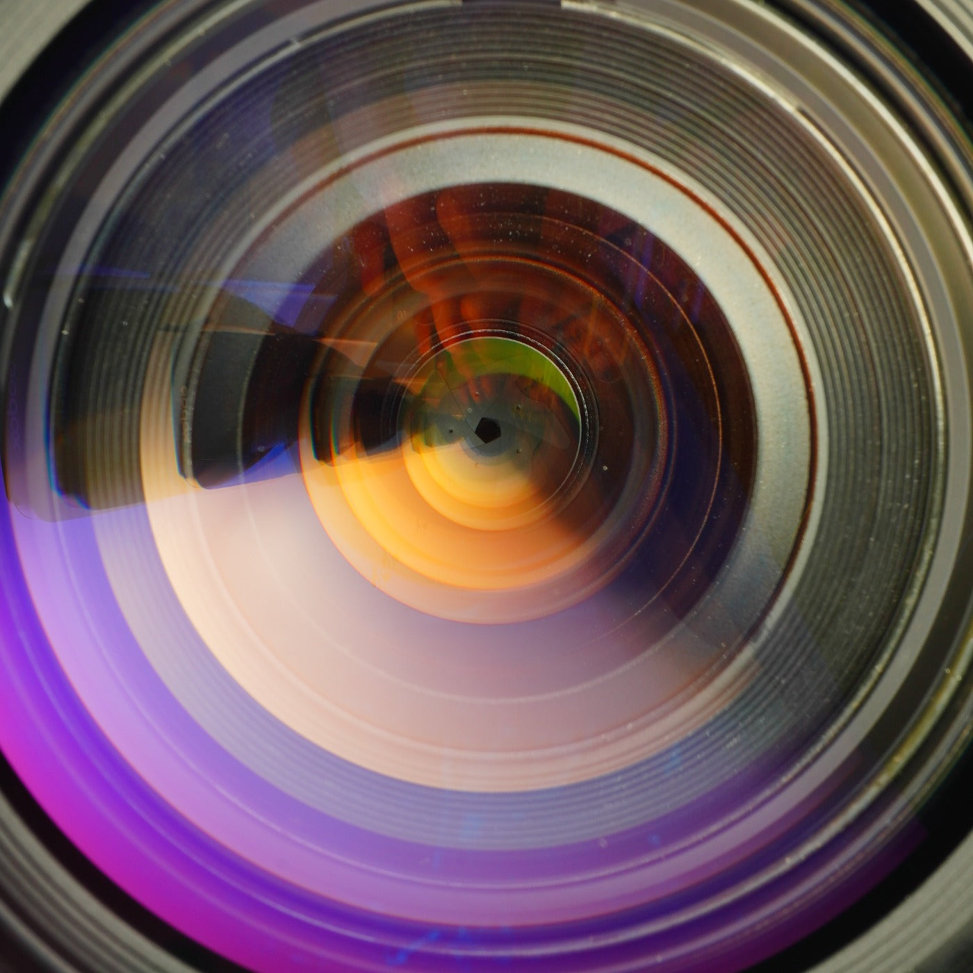 Canon New FD 35-105mm F/3.5 ズームレンズ
