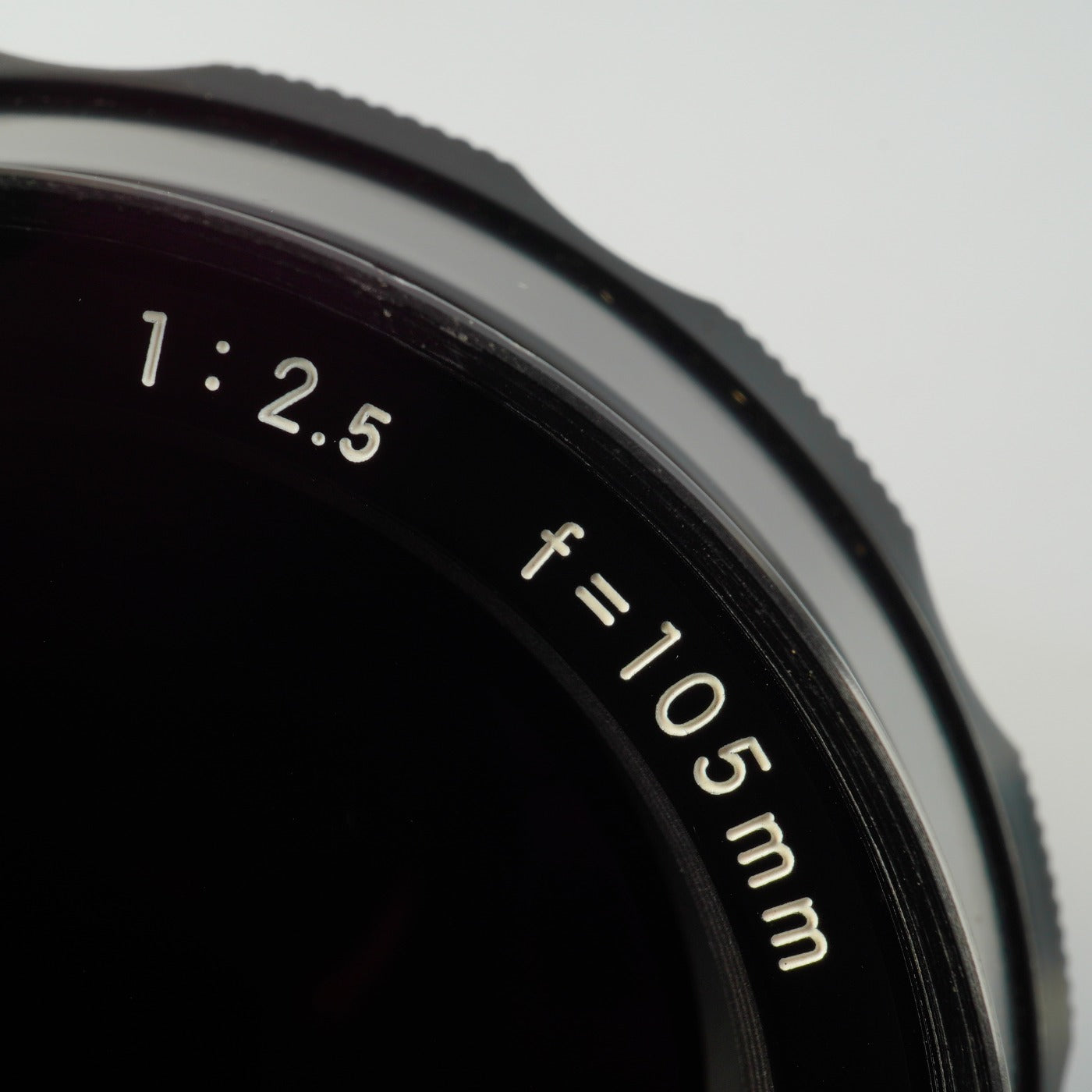 Nikon Ai改 NIKKOR-P.C Auto 105mm F/2.5 単焦点レンズ