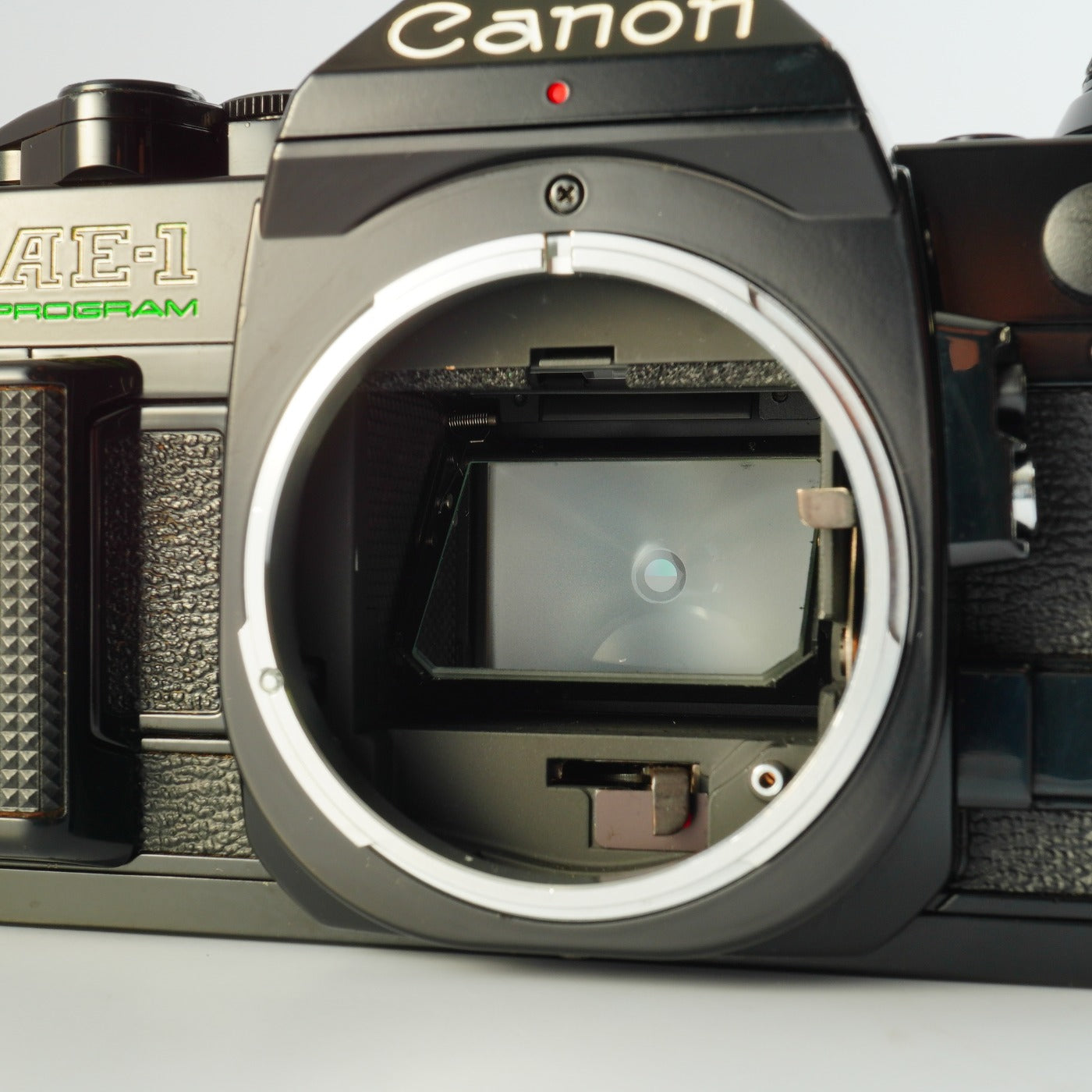 【Serviced】 Canon AE-1 Program Black + New FD 50mm F/1.4 MF フィルム一眼レフカメラ