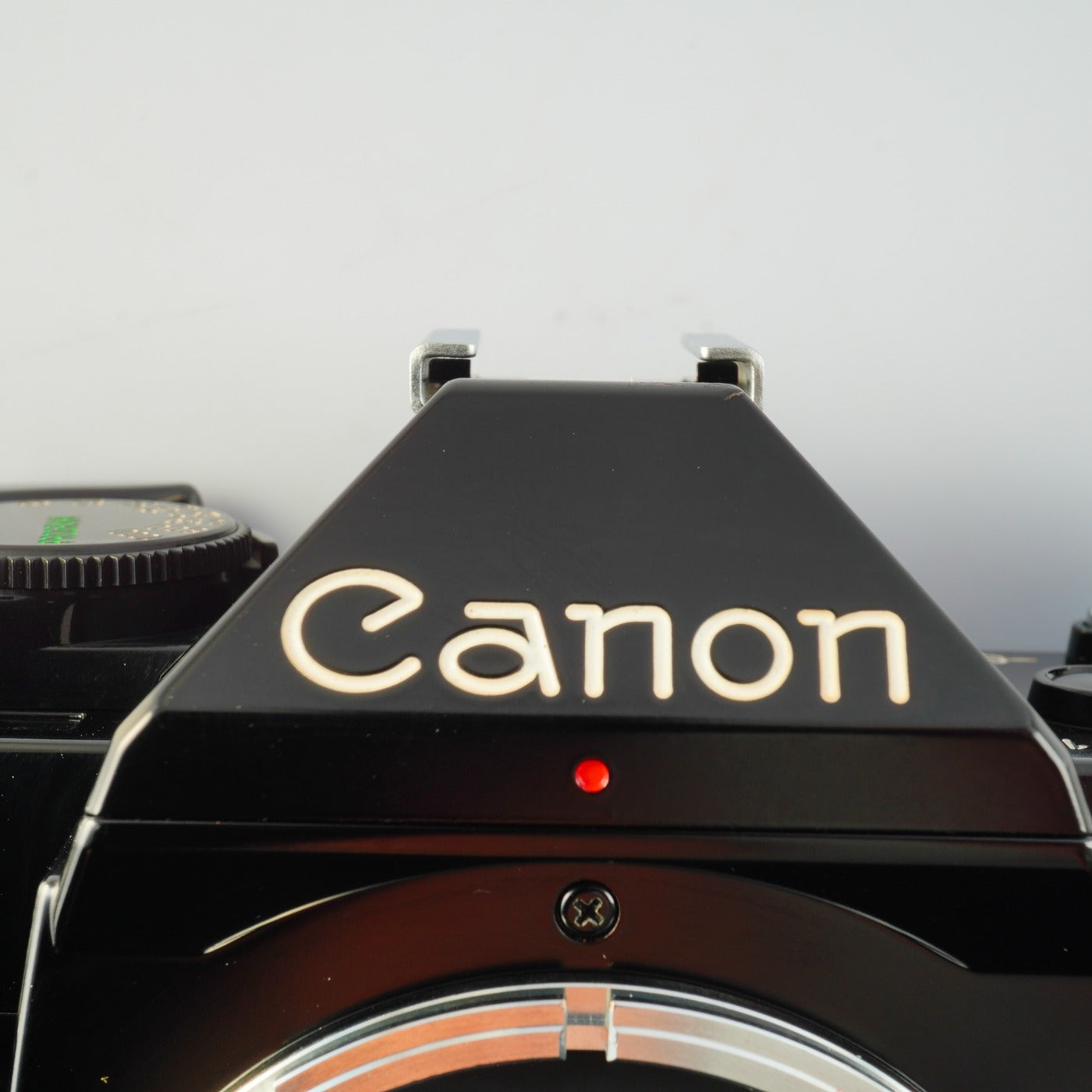 【Serviced】 Canon AE-1 Program Black + New FD 50mm F/1.4 MF フィルム一眼レフカメラ