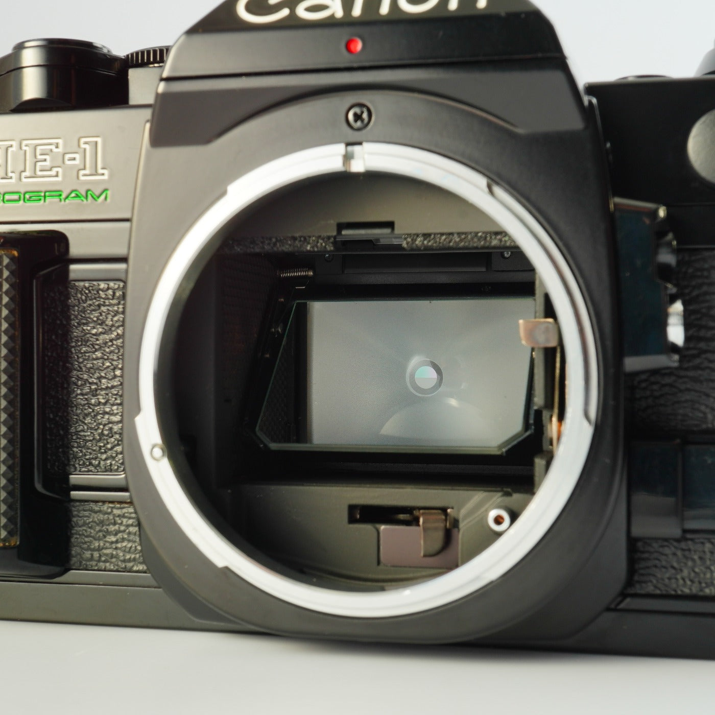 【Serviced】 Canon AE-1 Program Black + New FD 50mm F/1.4 MF フィルム一眼レフカメラ