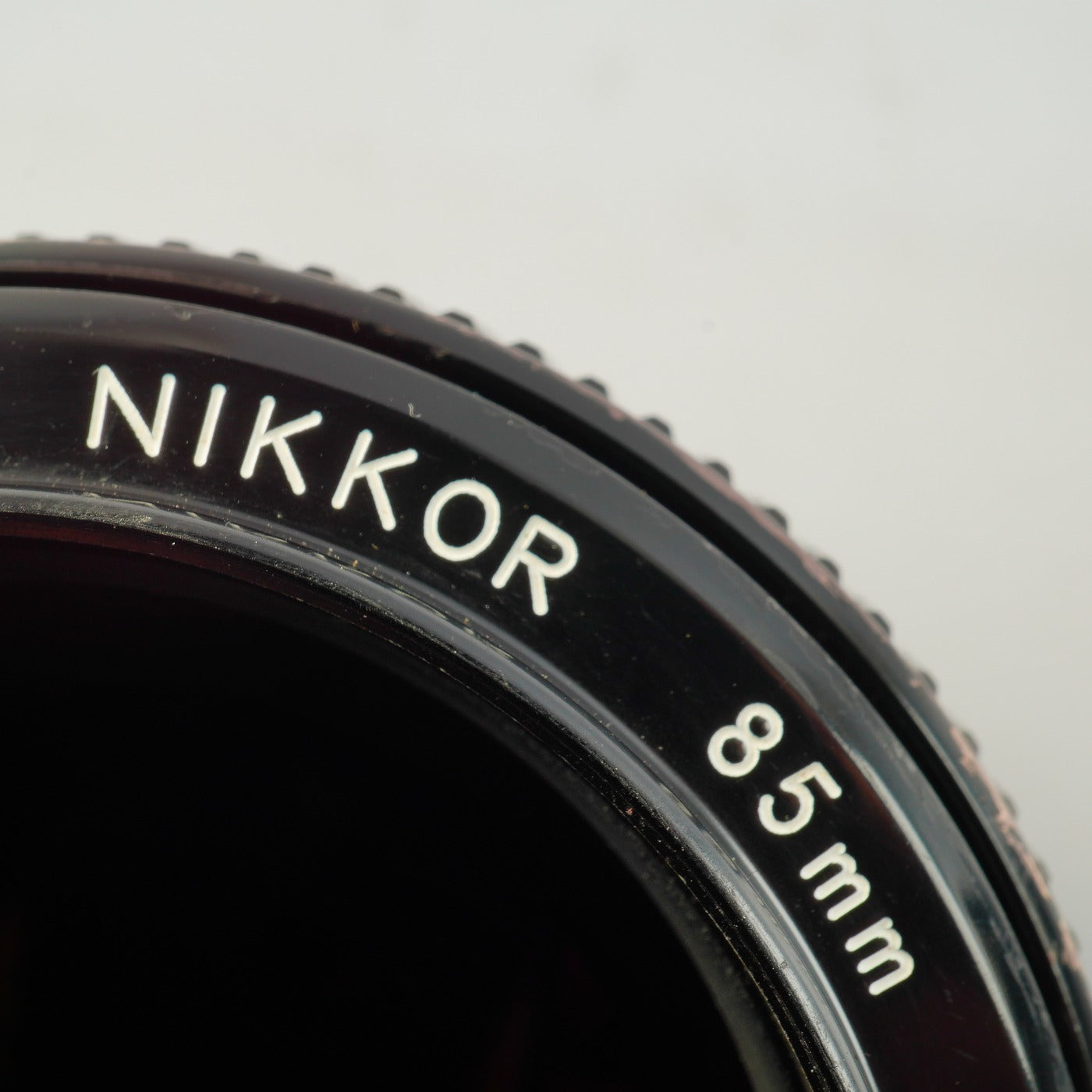 【Serviced】 Nikon 非Ai New Nikkor 85mm F/1.8 単焦点レンズ