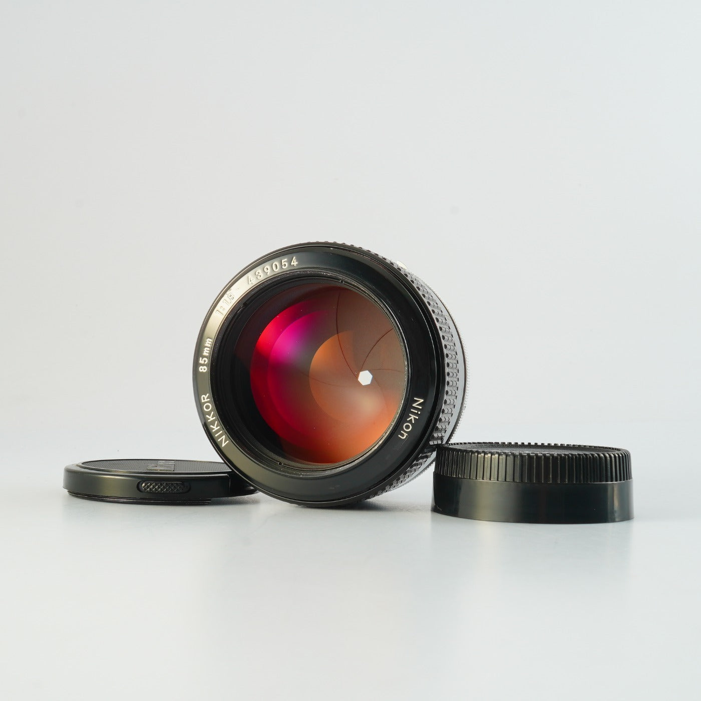 【Serviced】 Nikon 非Ai New Nikkor 85mm F/1.8 単焦点レンズ