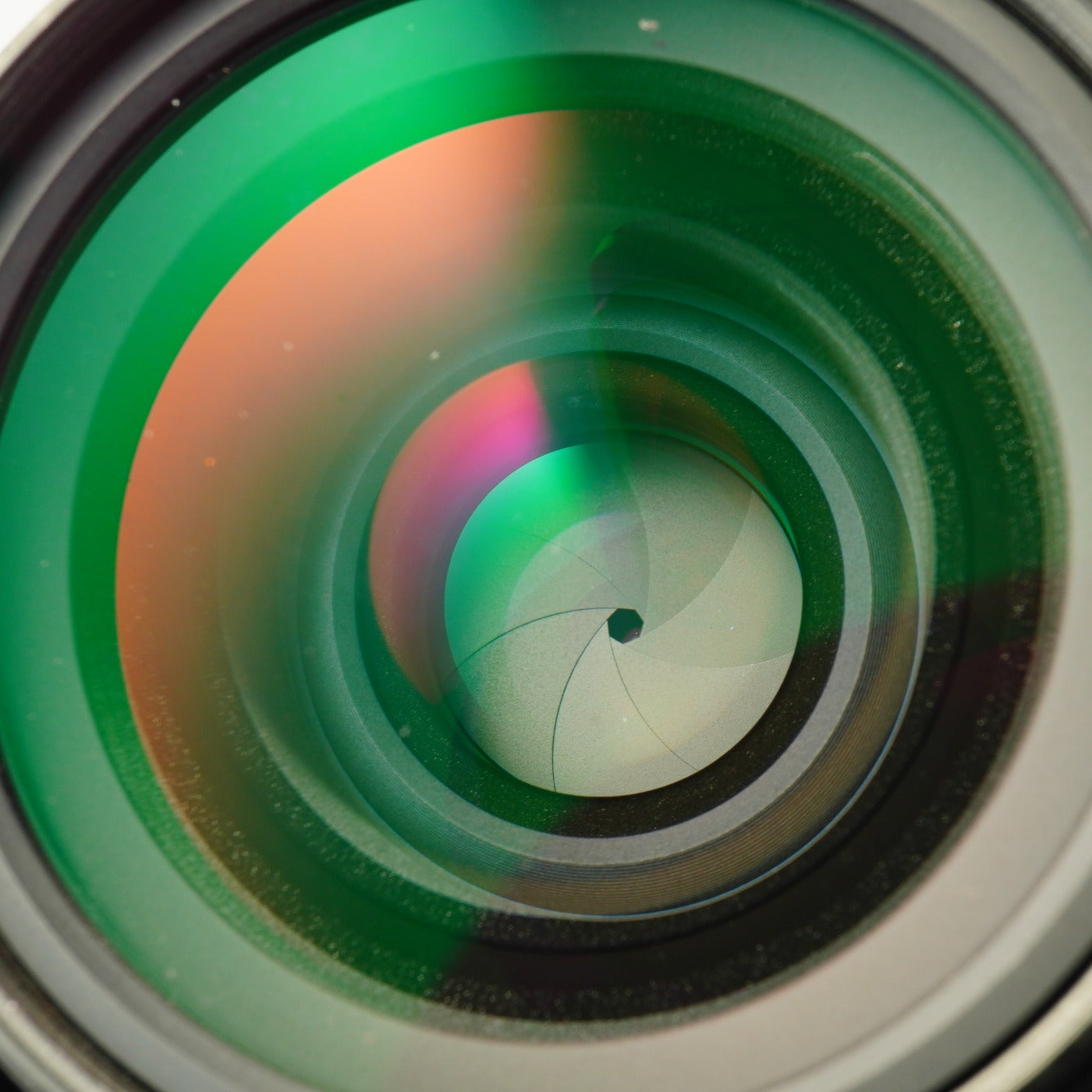 【Serviced】 Nikon Ai Nikkor 35mm F/2 単焦点レンズ
