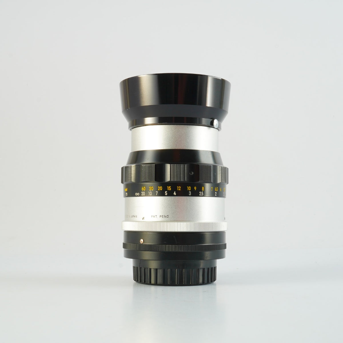 【Serviced】 Nikon 非Ai NIKKOR-P Auto 10.5cm 105mm F/2.5 PAT. PEND 単焦点レンズ