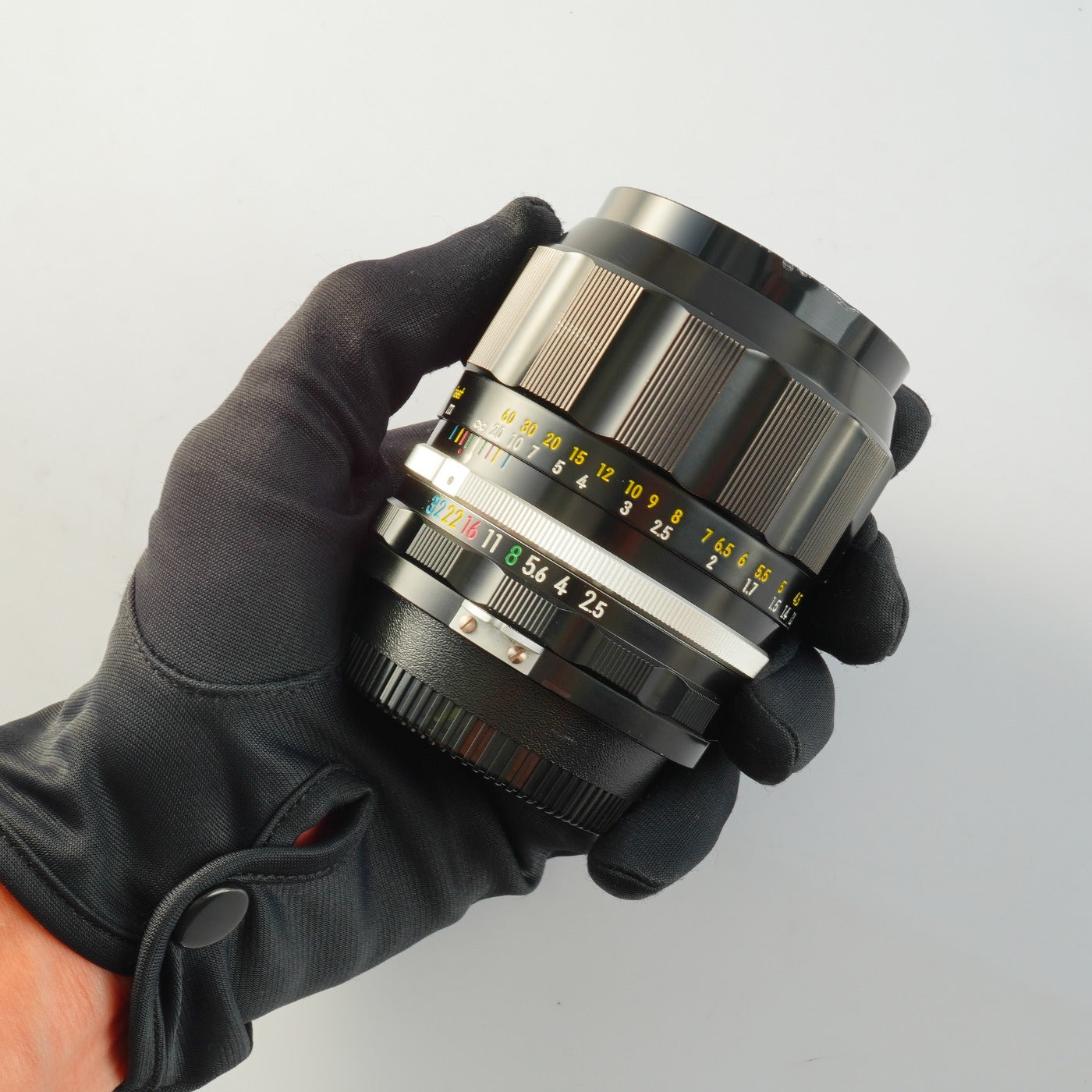 【Serviced】 Nikon 非Ai NIKKOR-P Auto 105mm F/2.5 単焦点レンズ