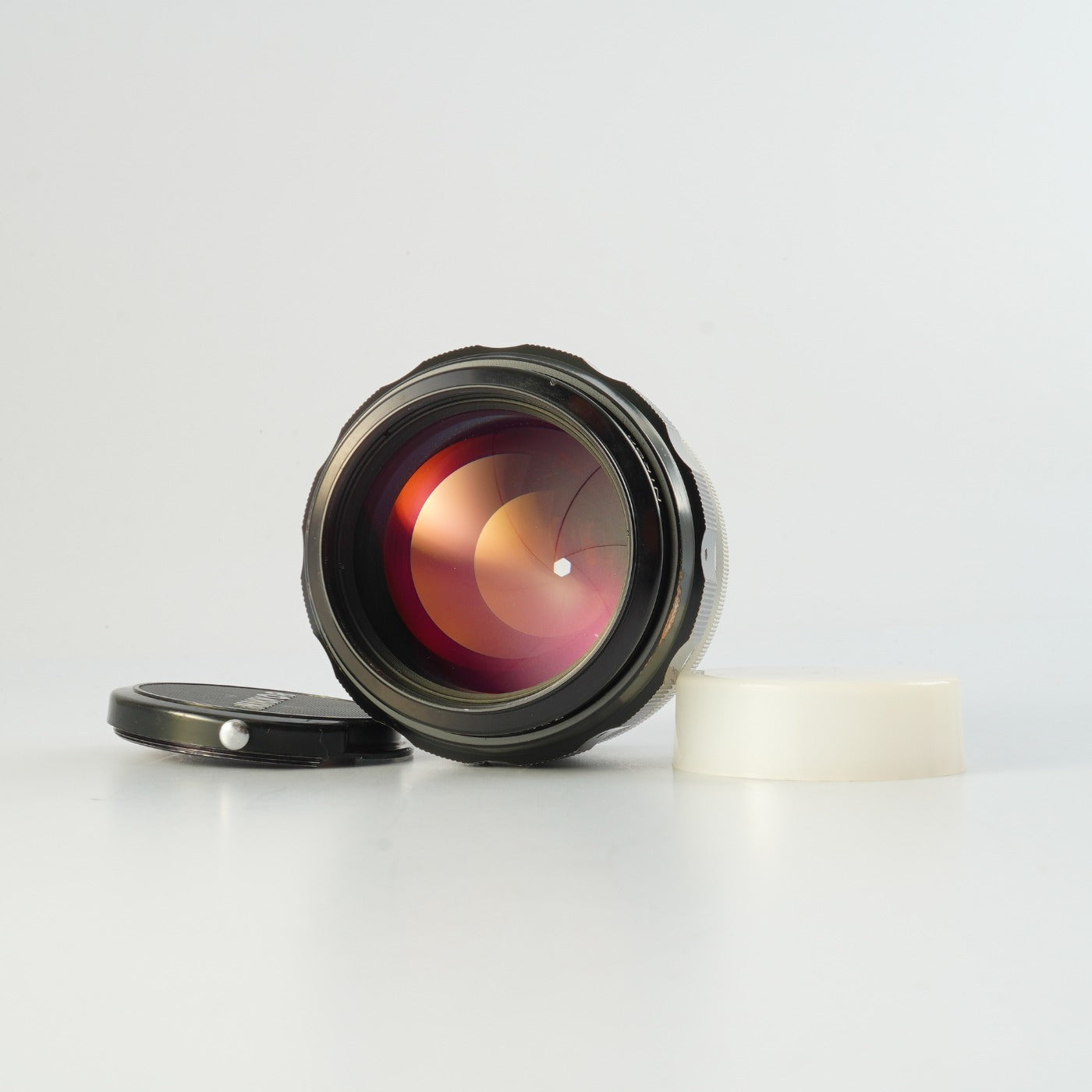 【Overhauled】 Nikon 非Ai Nikkor-H Auto 85mm F/1.8 単焦点レンズ