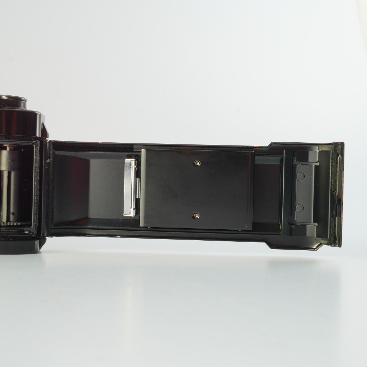 【Serviced】 Canon AE-1 Program Black + RMC Tokina 35-105mm F/3.5-4.3 MF フィルム一眼レフカメラ
