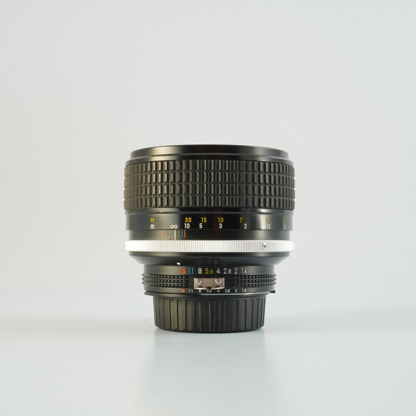 【Serviced】 Nikon Ai-S NIKKOR 85mm F/1.4 単焦点レンズ