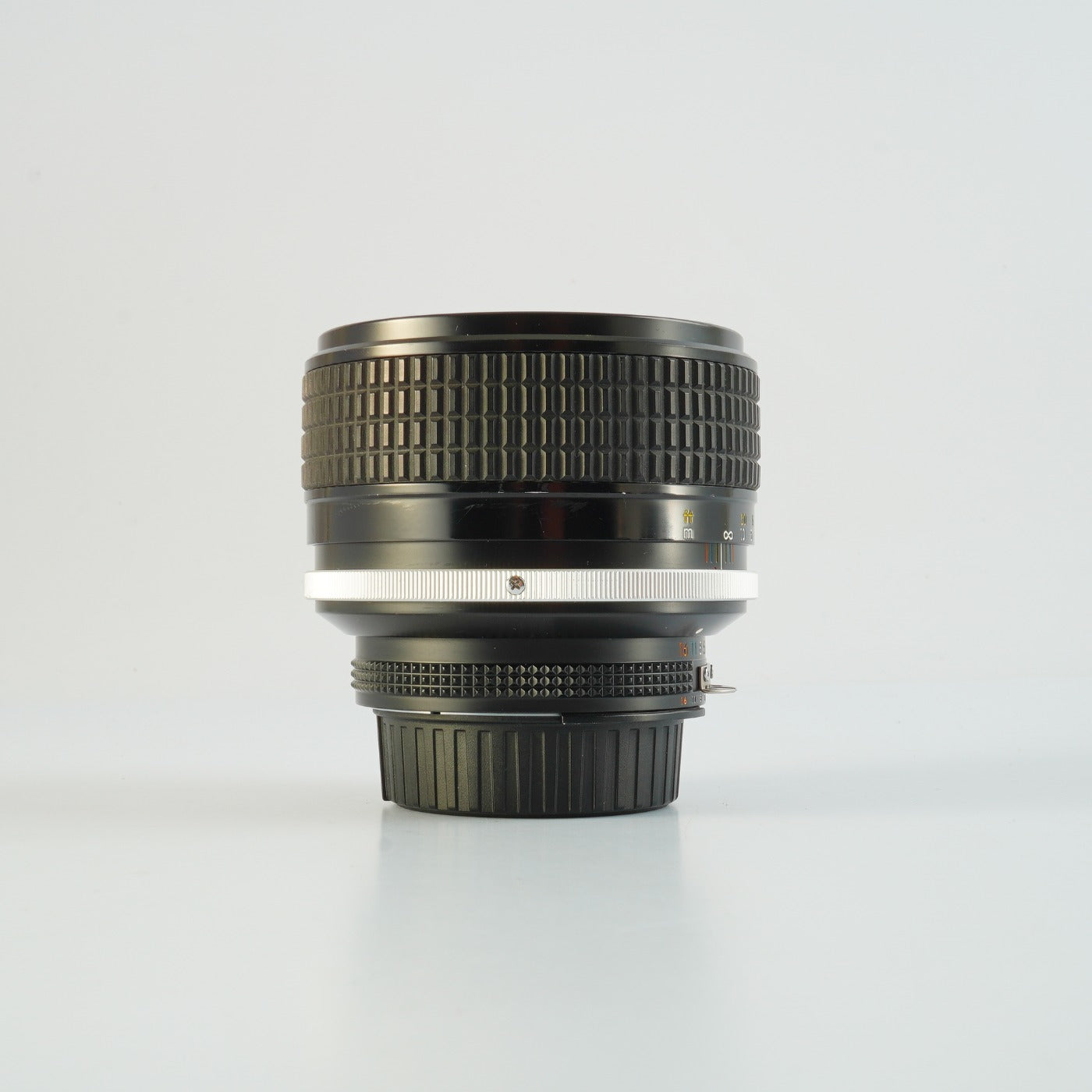 【Serviced】 Nikon Ai-S NIKKOR 85mm F/1.4 単焦点レンズ