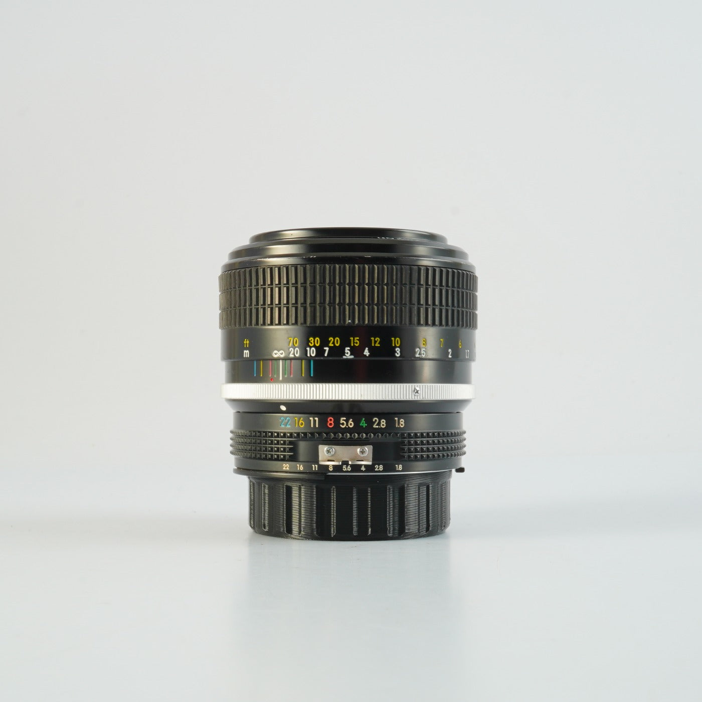 【Serviced】 Nikon Ai改 Nikkor 85mm F/1.8 単焦点レンズ