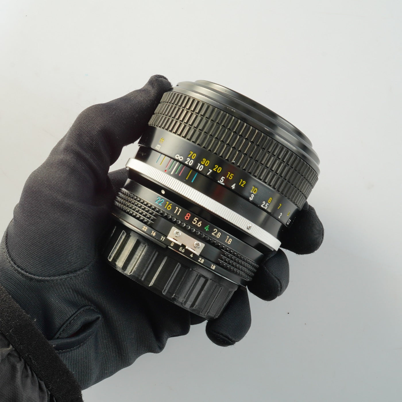 【Serviced】 Nikon Ai改 Nikkor 85mm F/1.8 単焦点レンズ