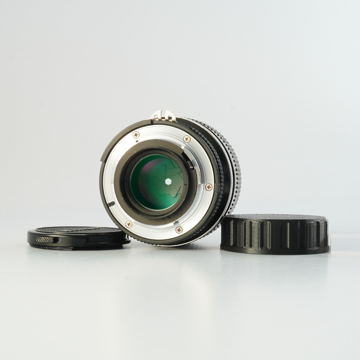 【Serviced】 Nikon Ai改 Nikkor 85mm F/1.8 単焦点レンズ