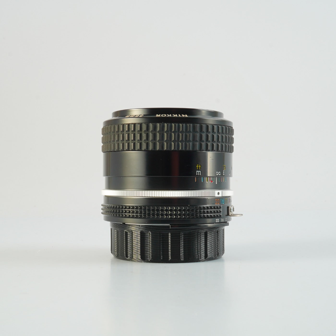 【Serviced】 Nikon Ai Nikkor 35mm F/2 単焦点レンズ