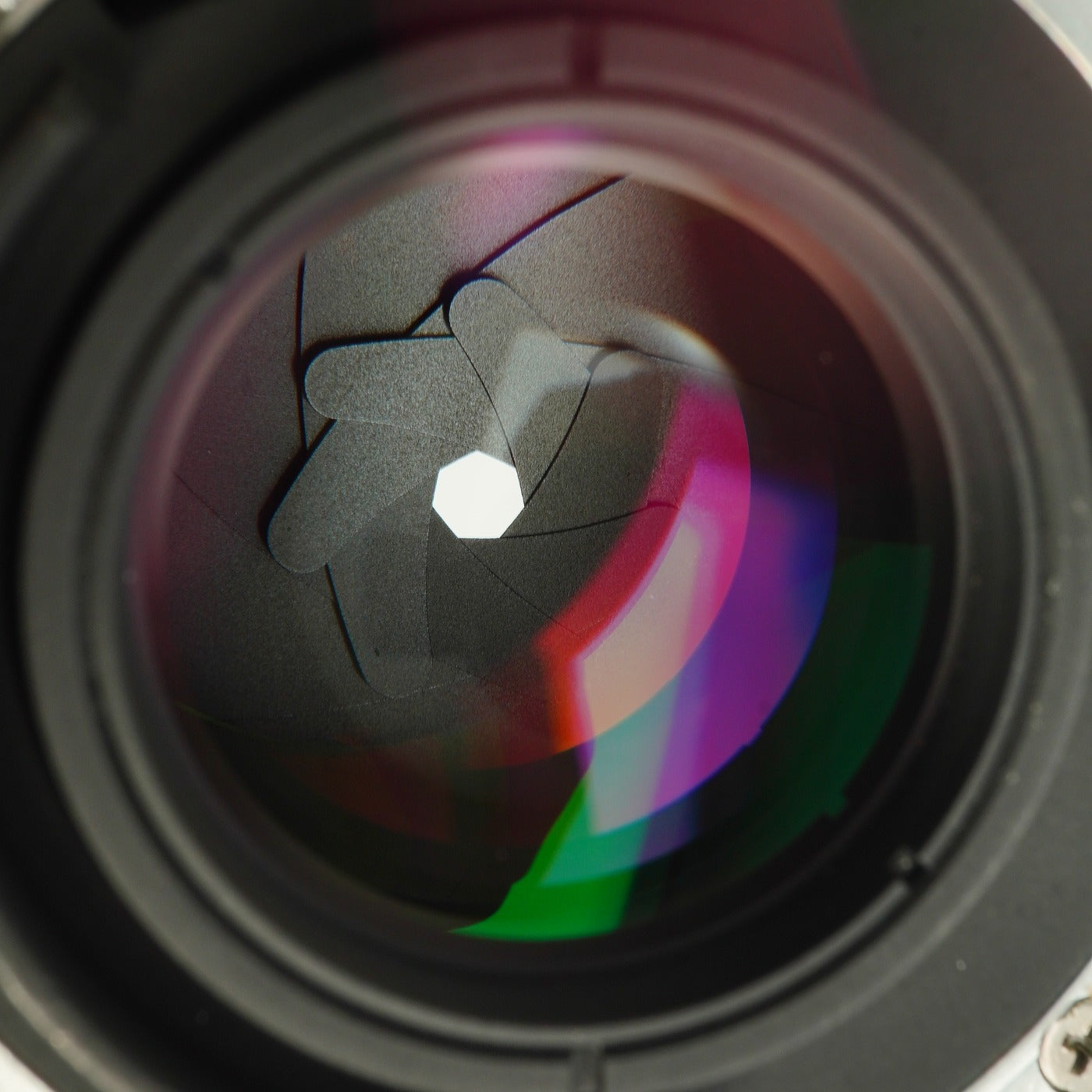 【Serviced】 Nikon Ai Nikkor 35mm F/2 単焦点レンズ