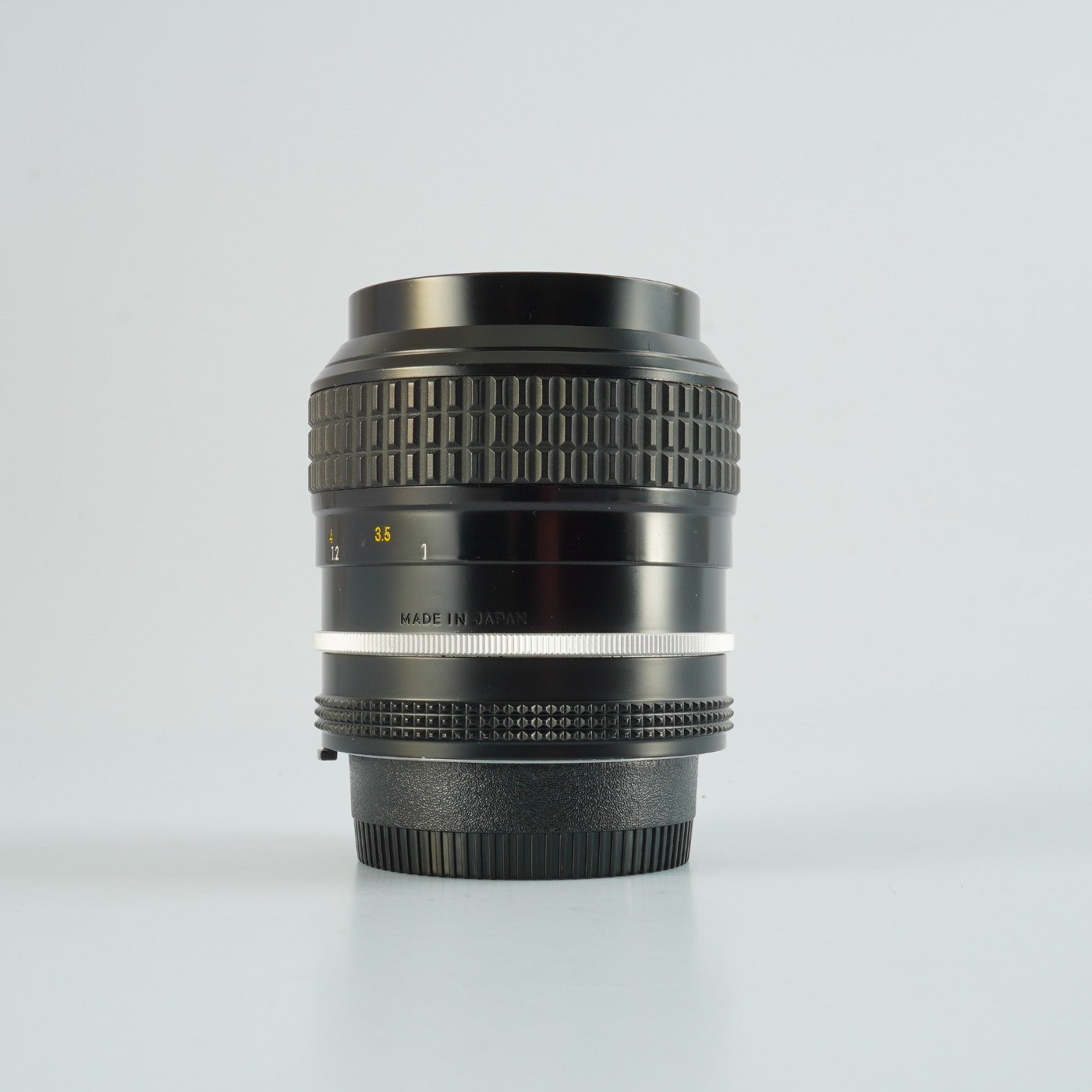 【Serviced】 Nikon Ai NIKKOR 105mm F/2.5 単焦点レンズ