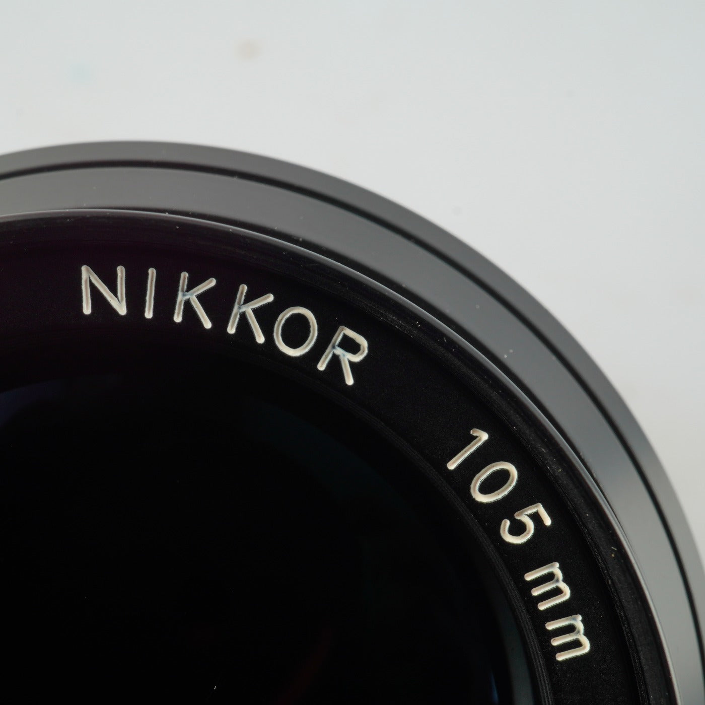 【Serviced】 Nikon Ai NIKKOR 105mm F/2.5 単焦点レンズ