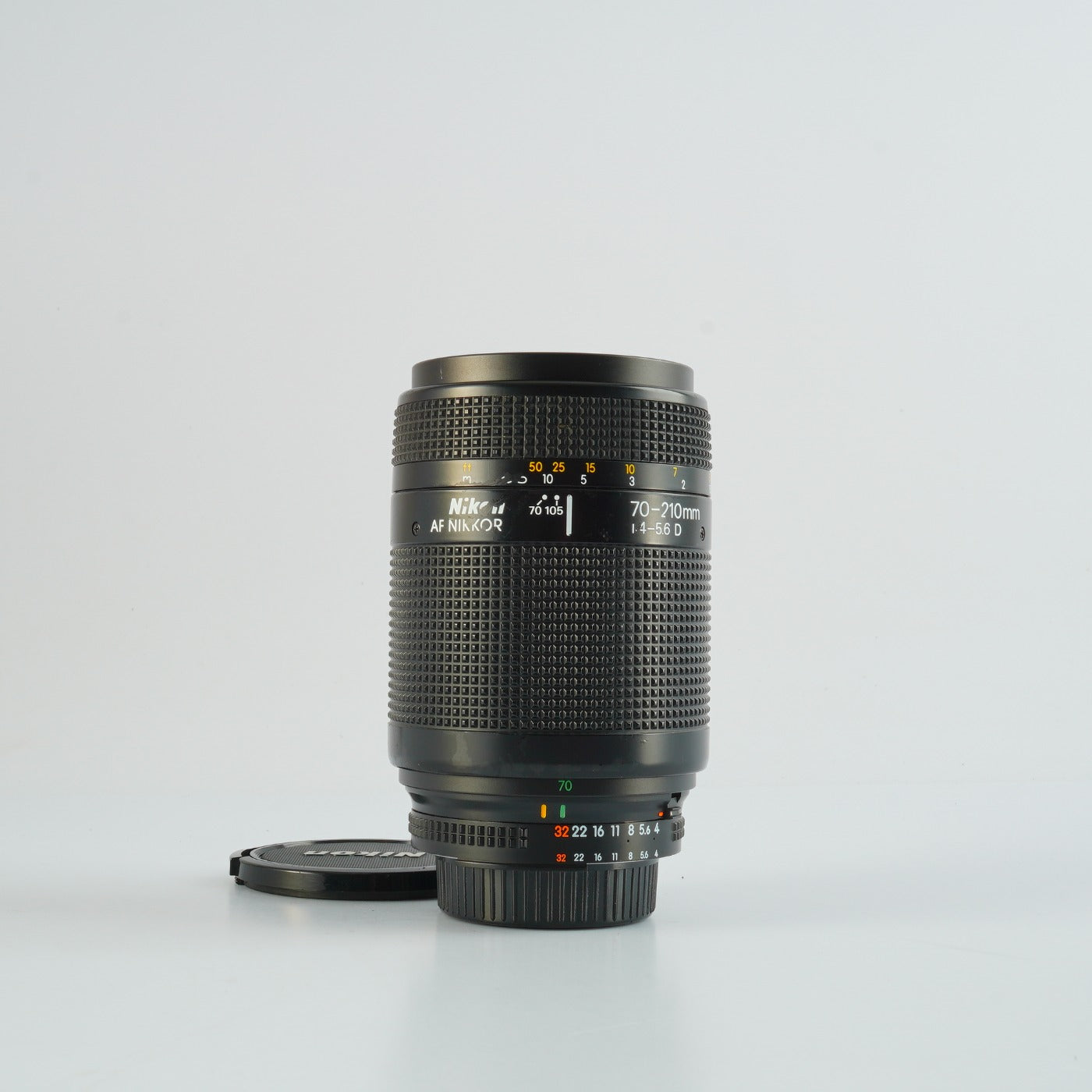 Nikon AF NIKKOR 70-210mm F/4-5.6 D ズームレンズ