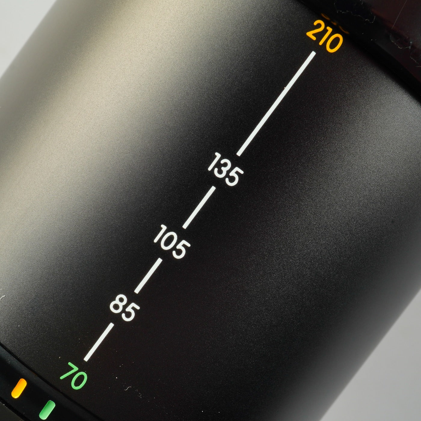 Nikon AF NIKKOR 70-210mm F/4-5.6 D ズームレンズ