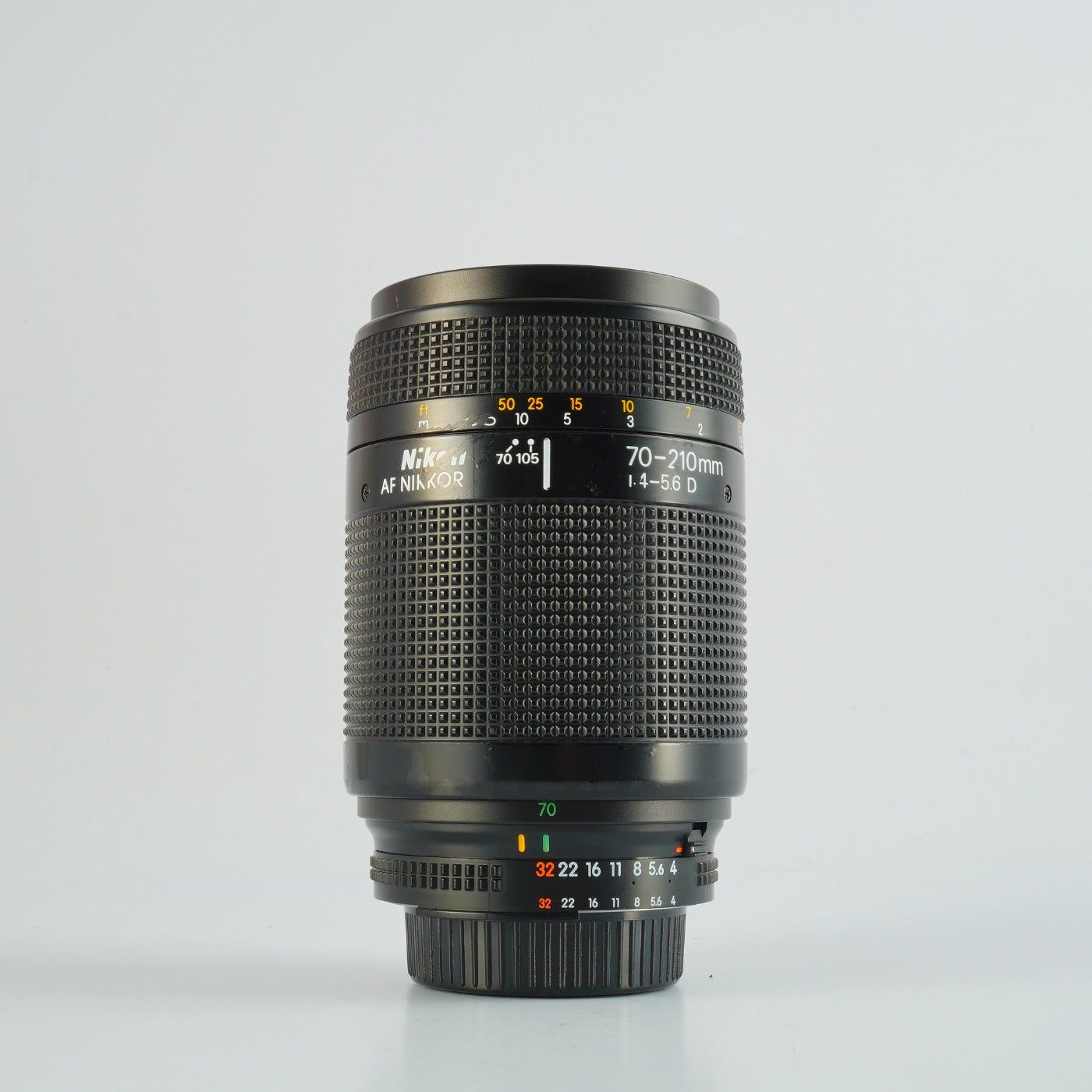 Nikon AF NIKKOR 70-210mm F/4-5.6 D ズームレンズ