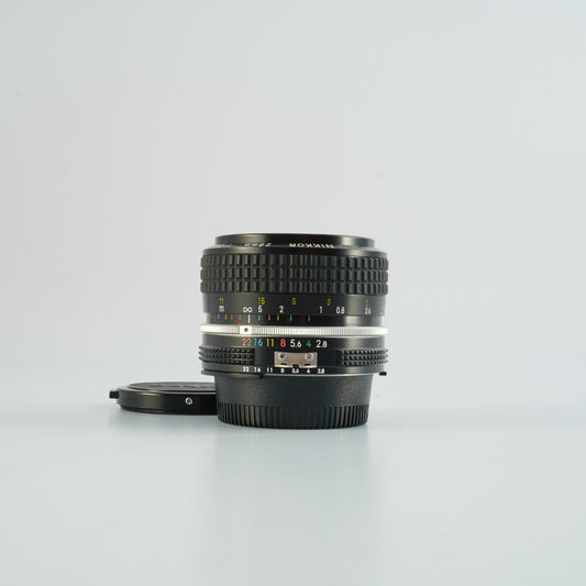 Nikon Ai Nikkor 28mm F/2.8 Prime Lens