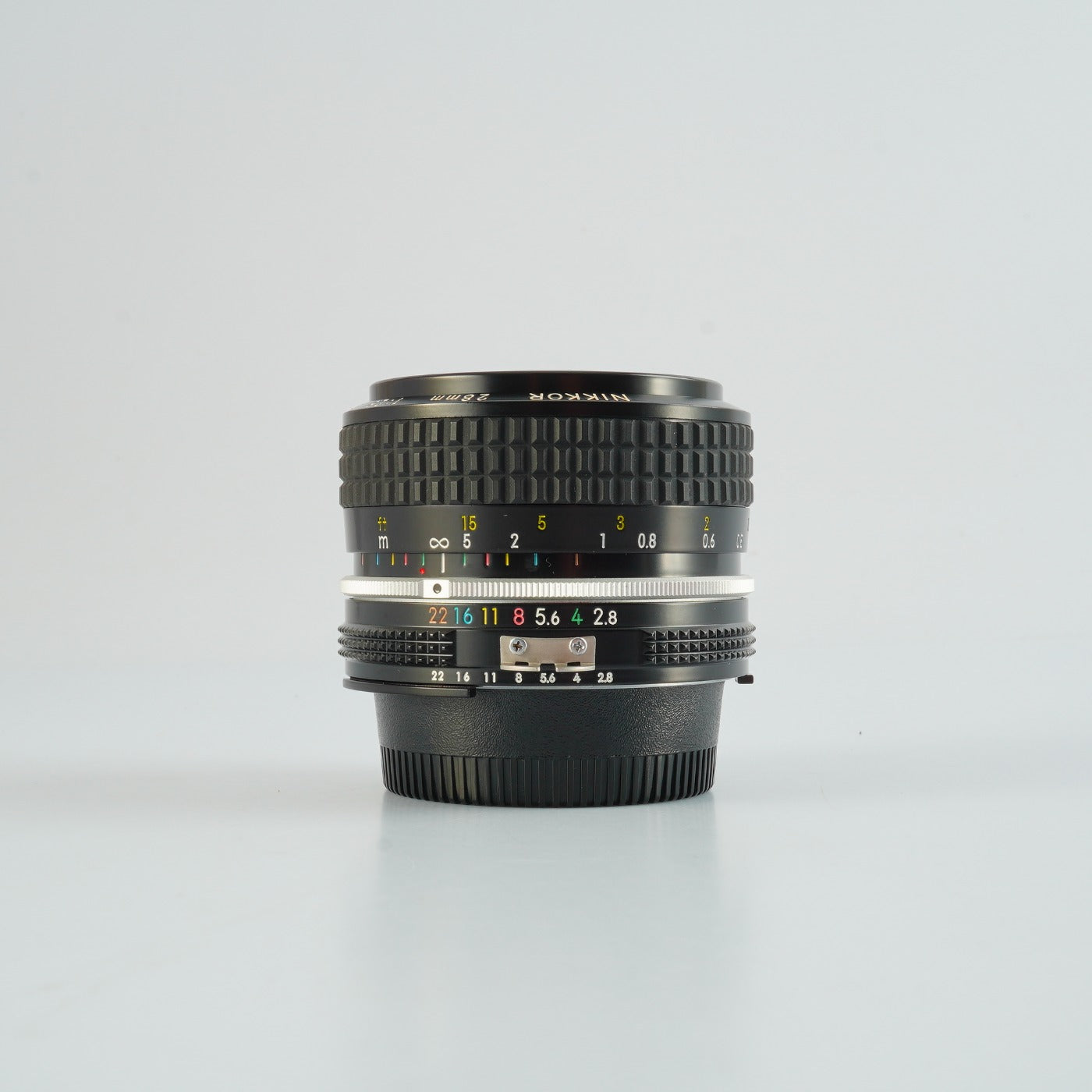 Nikon Ai Nikkor 28mm F/2.8 単焦点レンズ
