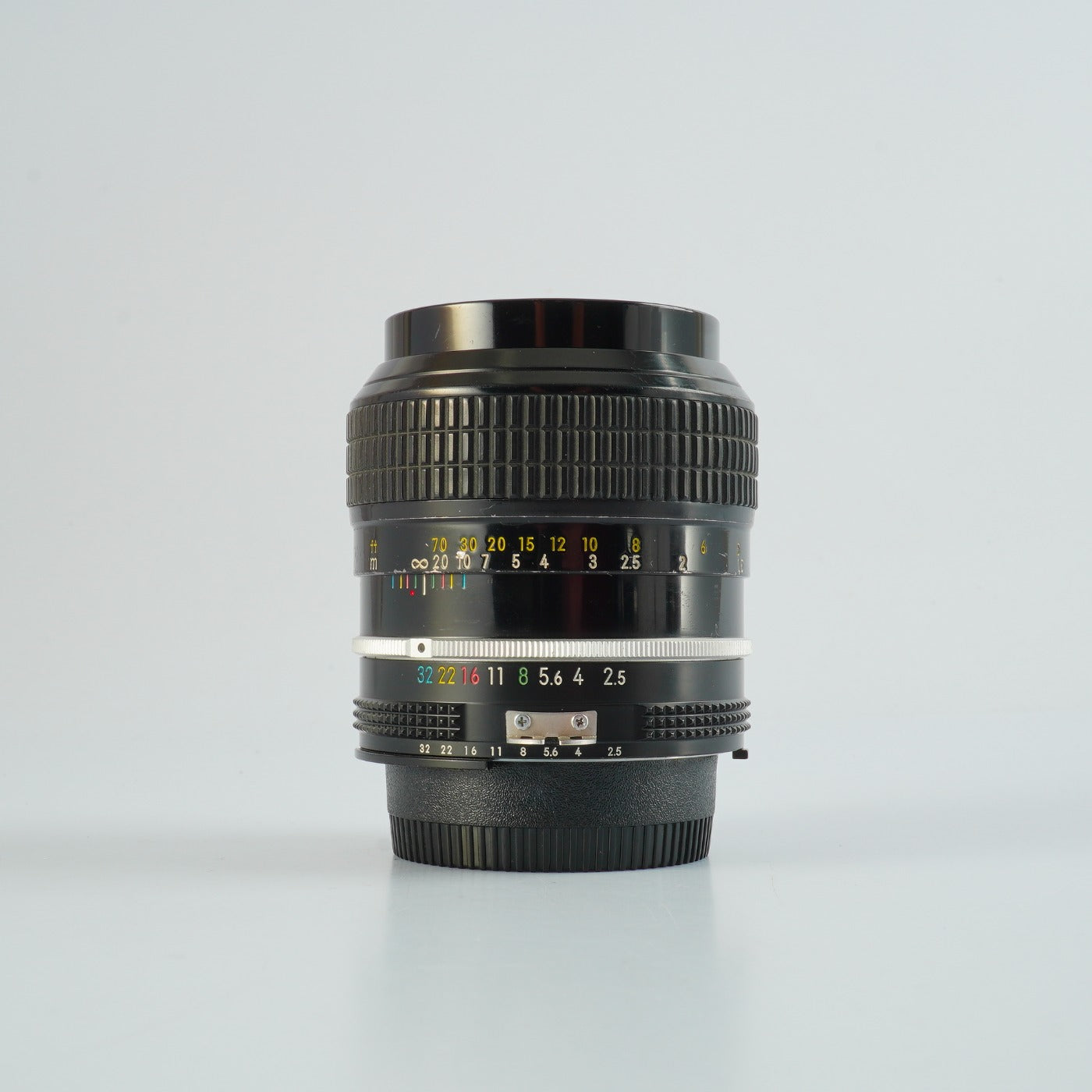 【Serviced】 Nikon Ai NIKKOR 105mm F/2.5 単焦点レンズ
