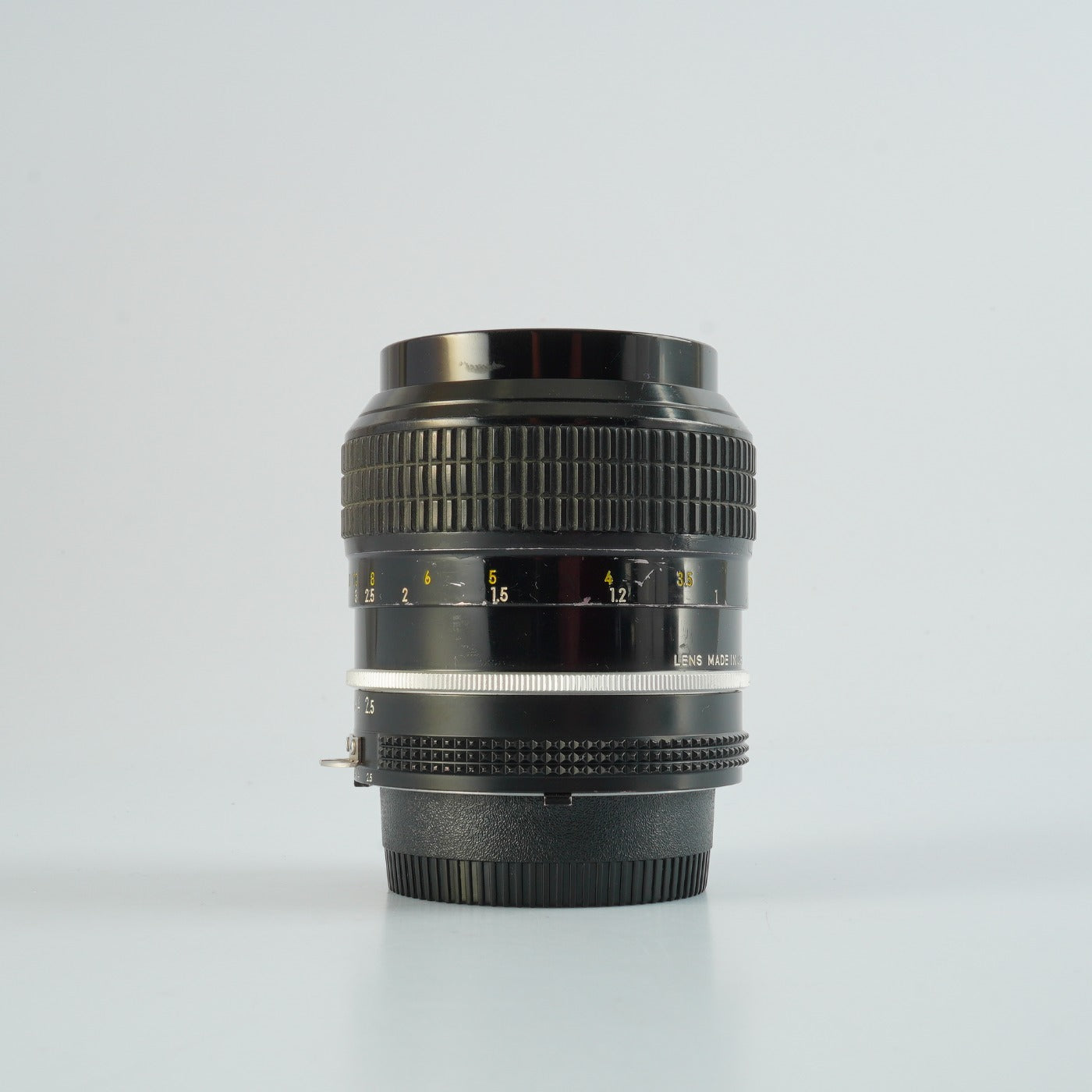 【Serviced】 Nikon Ai NIKKOR 105mm F/2.5 単焦点レンズ