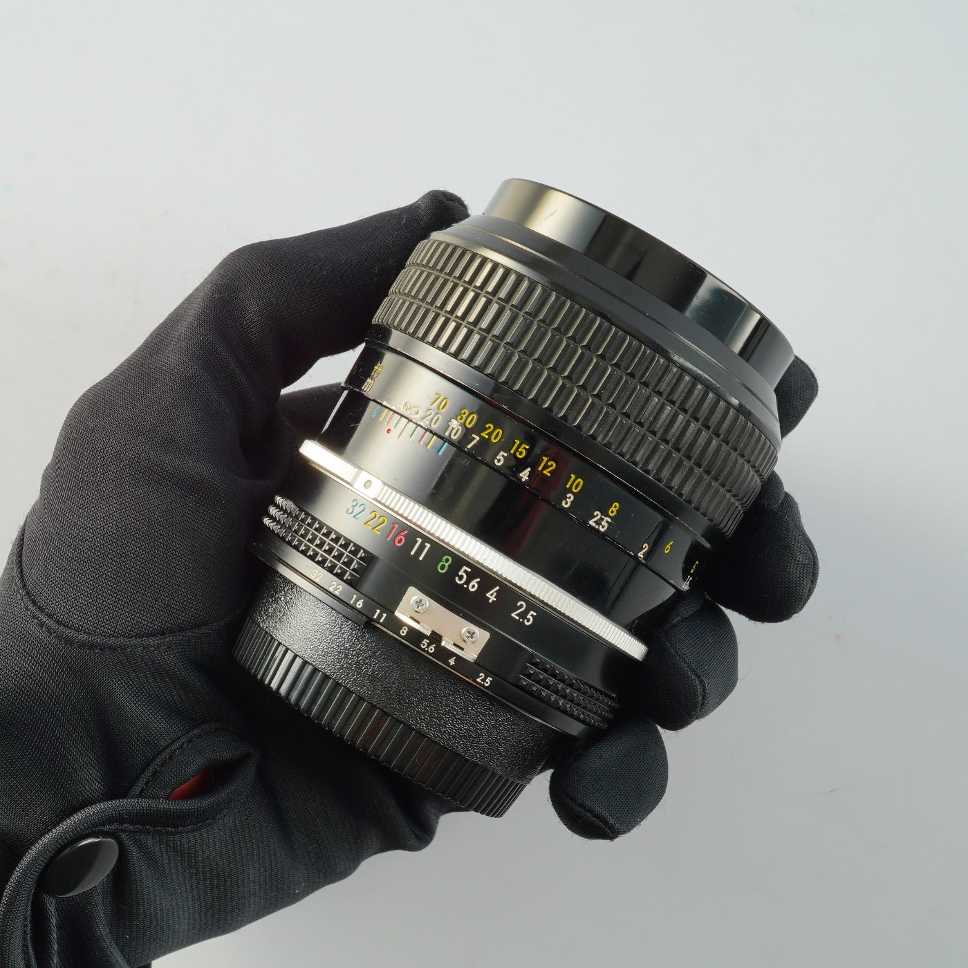 【Serviced】 Nikon Ai NIKKOR 105mm F/2.5 単焦点レンズ