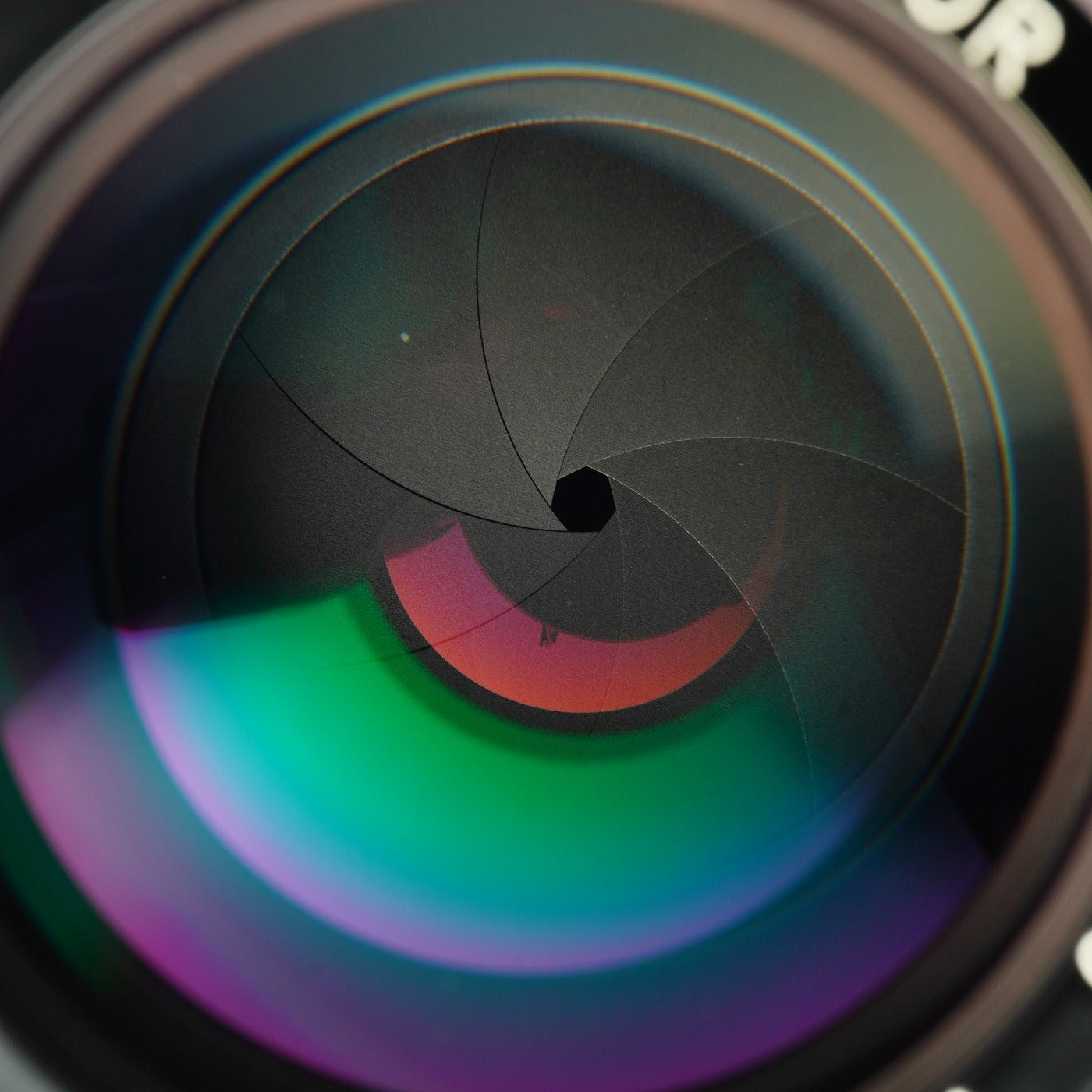 【Serviced】 Nikon Ai NIKKOR 105mm F/2.5 単焦点レンズ