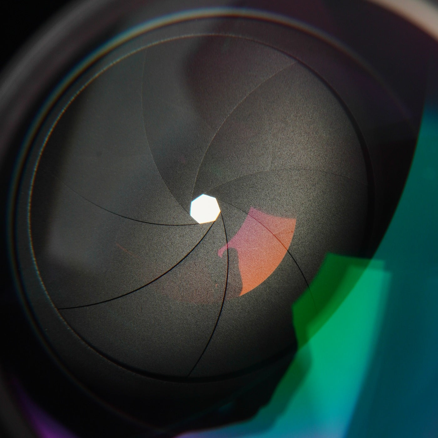 【Serviced】 Nikon Ai NIKKOR 105mm F/2.5 単焦点レンズ