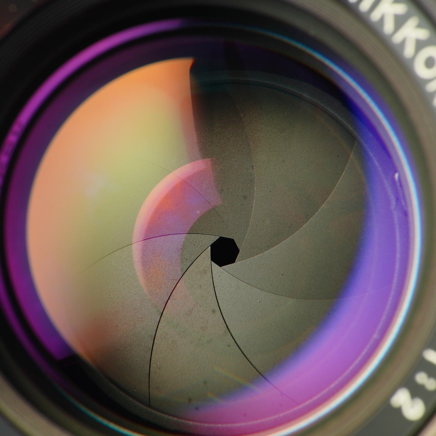 【Serviced】 Nikon Ai NIKKOR 85mm F/2 単焦点レンズ