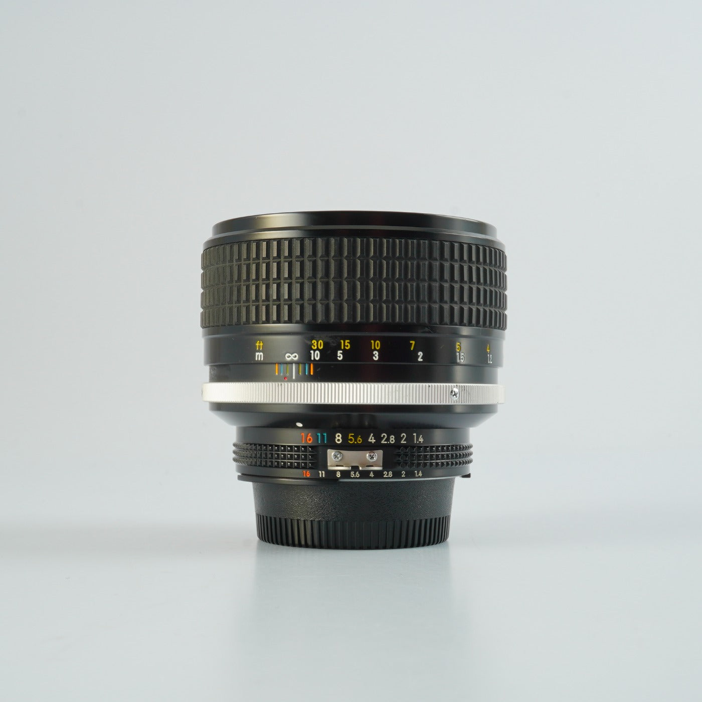 【Serviced】 Nikon Ai-S NIKKOR 85mm F/1.4 単焦点レンズ