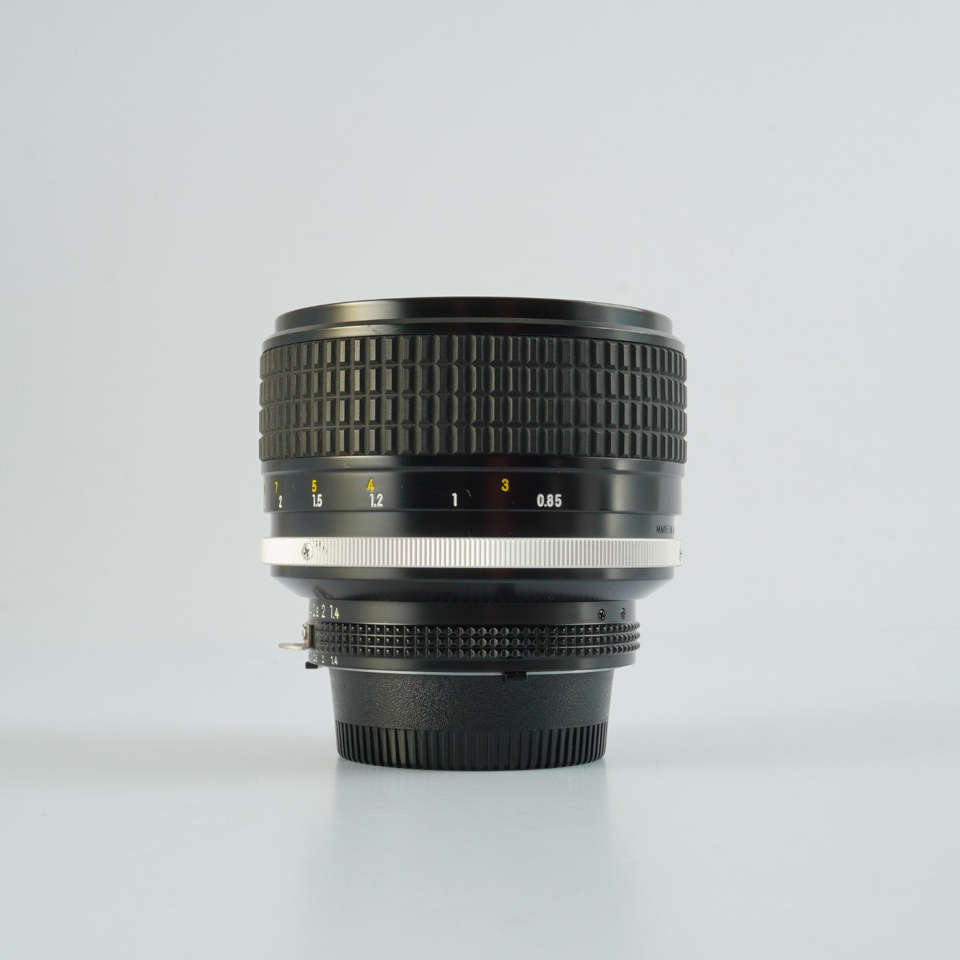 【Serviced】 Nikon Ai-S NIKKOR 85mm F/1.4 単焦点レンズ