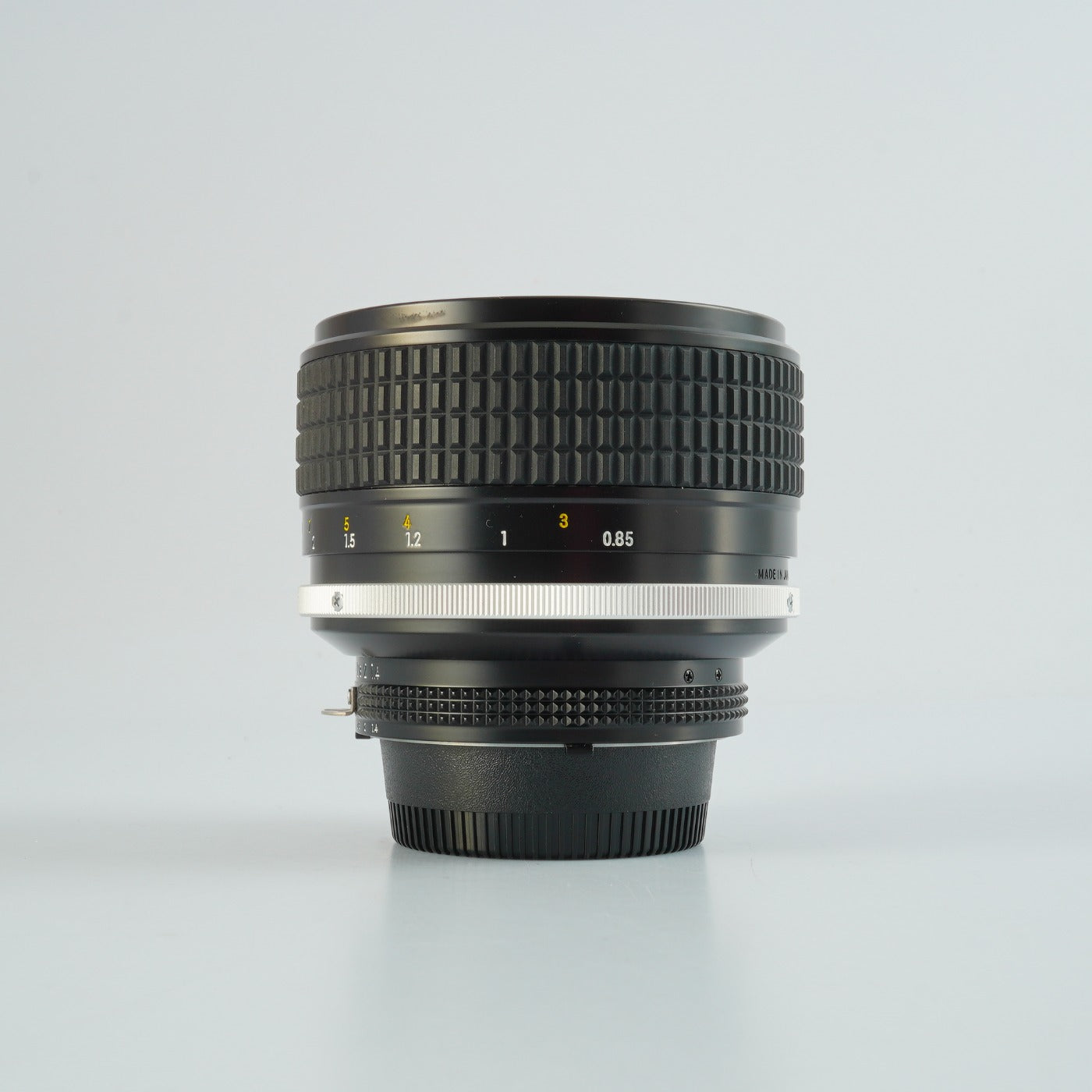 【Serviced】 Nikon Ai-S NIKKOR 85mm F/1.4 単焦点レンズ