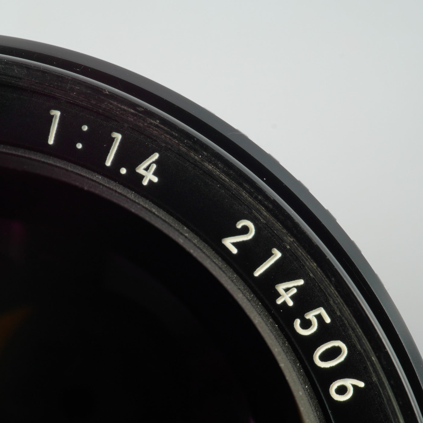【Serviced】 Nikon Ai-S NIKKOR 85mm F/1.4 単焦点レンズ