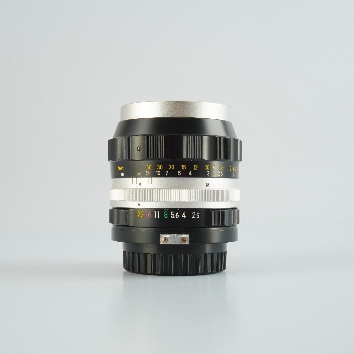 【Serviced】 Nikon 非Ai NIKKOR-P Auto 105mm F/2.5 単焦点レンズ
