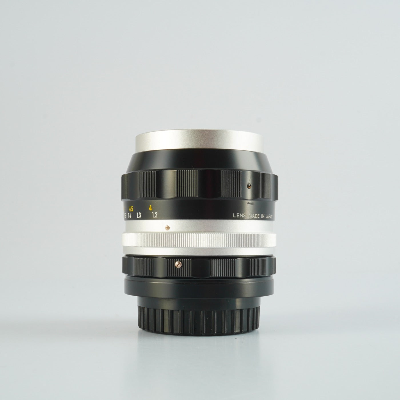 【Serviced】 Nikon 非Ai NIKKOR-P Auto 105mm F/2.5 単焦点レンズ