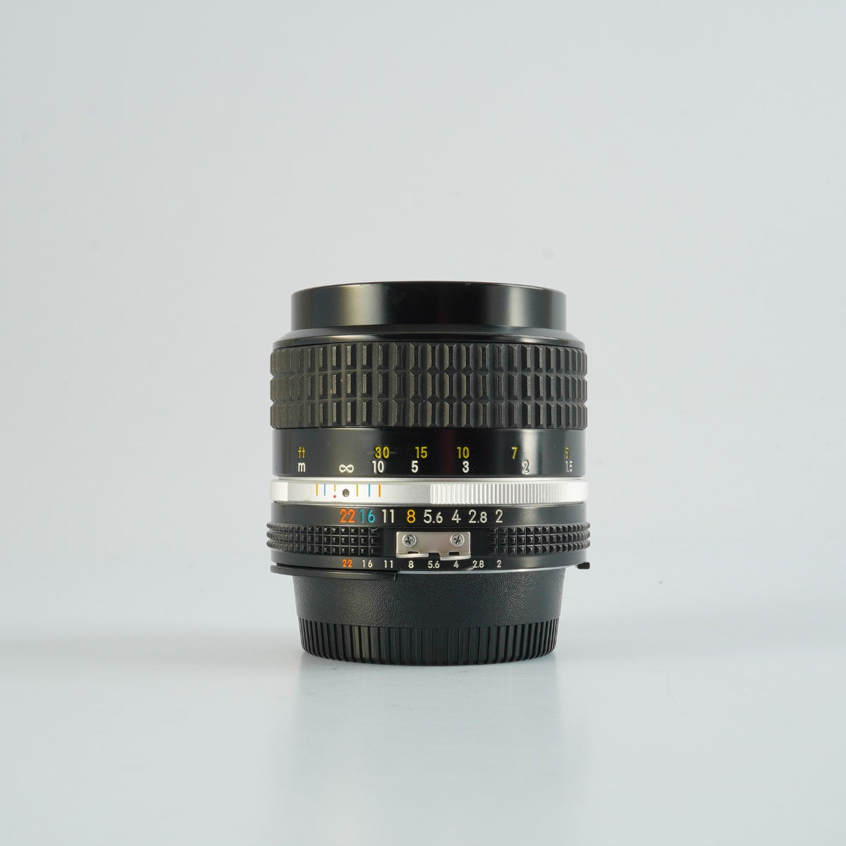 【Serviced】 Nikon Ai-S NIKKOR 85mm F/2 単焦点レンズ