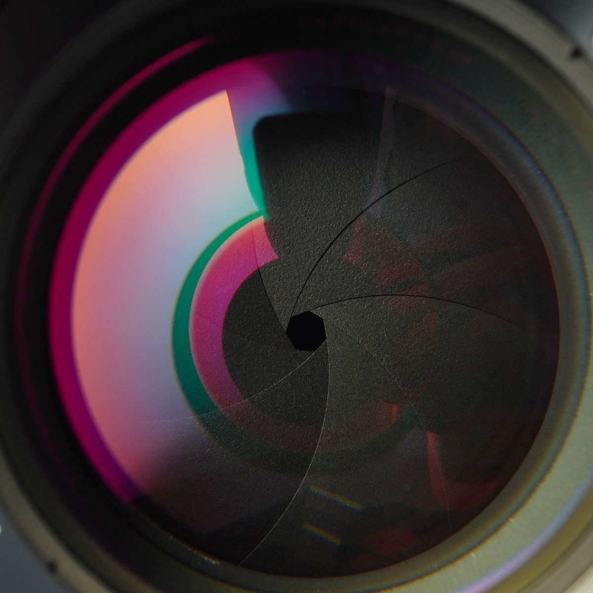 【Serviced】 Nikon Ai-S NIKKOR 85mm F/2 単焦点レンズ