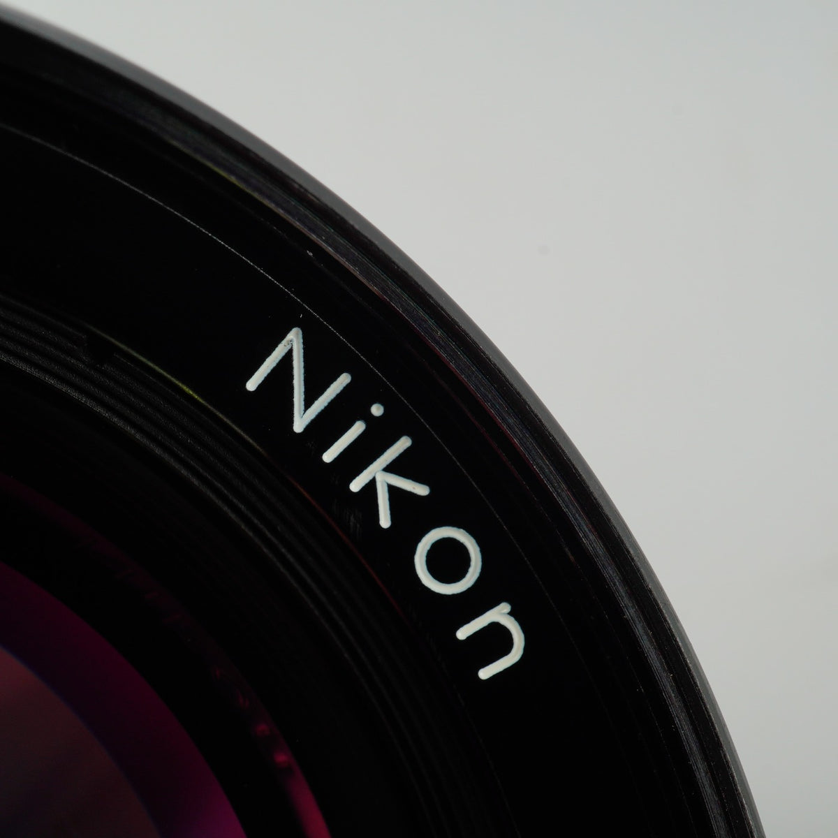 【Serviced】 Nikon Ai-S NIKKOR 85mm F/2 単焦点レンズ