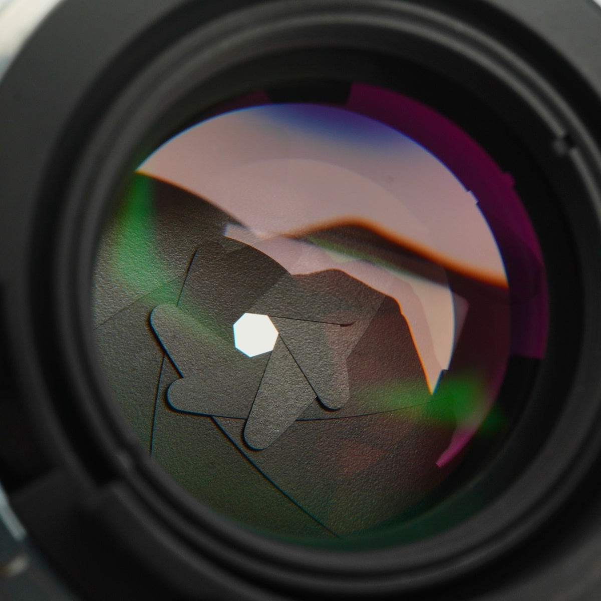 【Serviced】 Nikon Ai-S NIKKOR 85mm F/2 単焦点レンズ