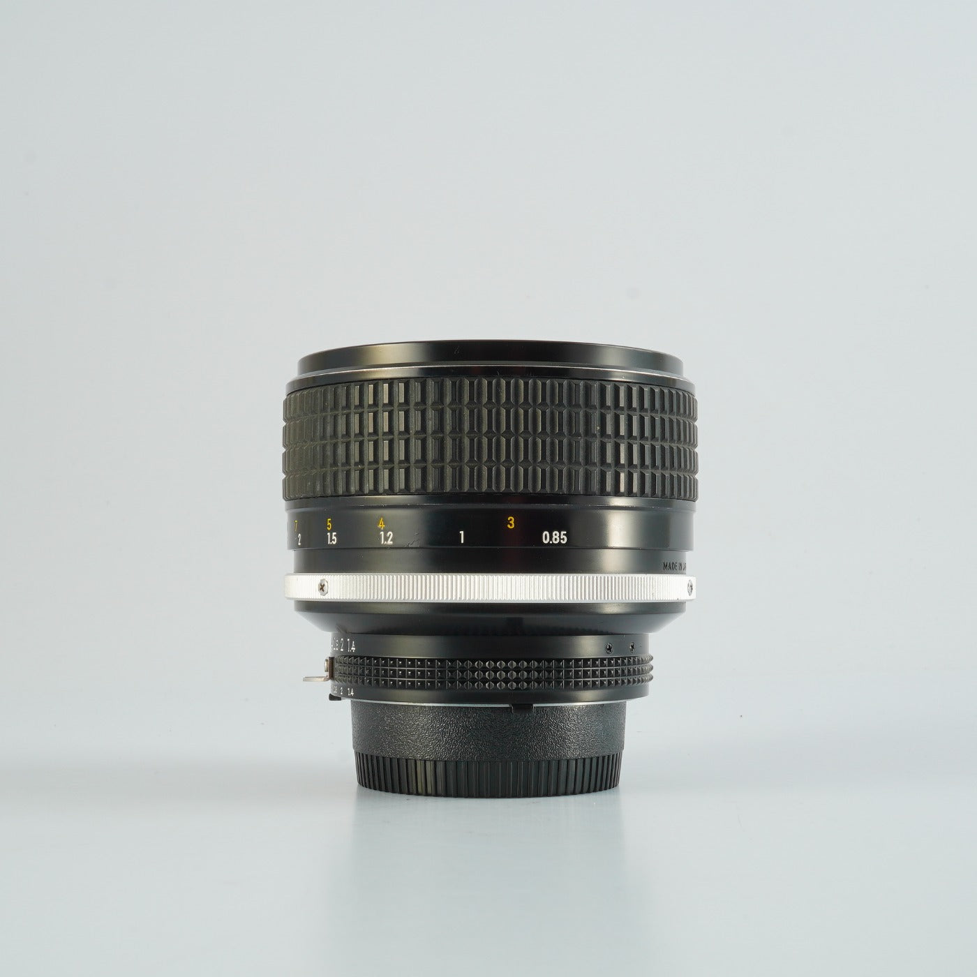 【Serviced】 Nikon Ai-S NIKKOR 85mm F/1.4 Prime Lens