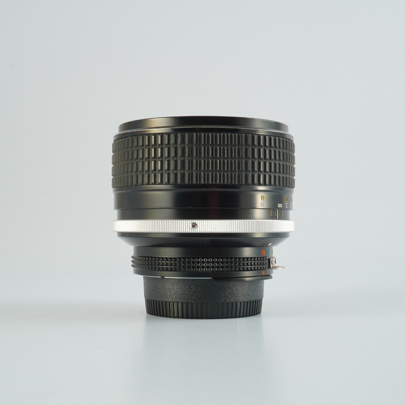 【Serviced】 Nikon Ai-S NIKKOR 85mm F/1.4 Prime Lens