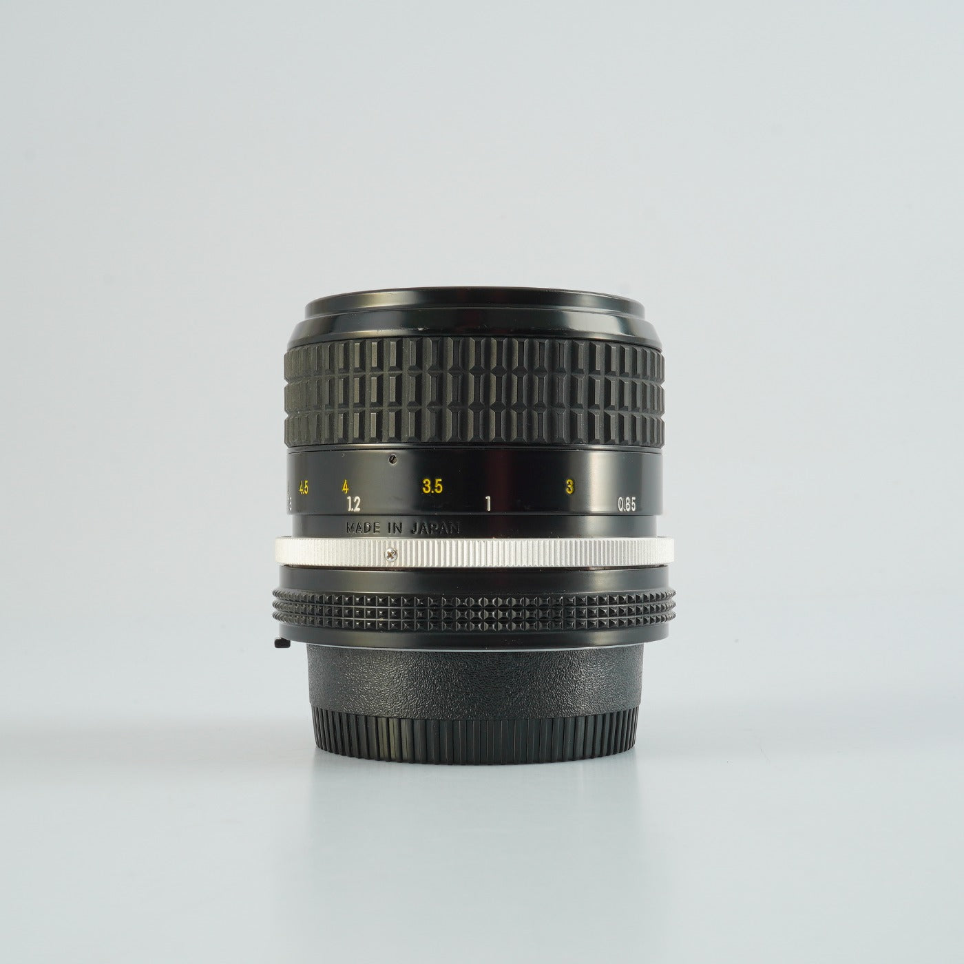 【Serviced】 Nikon Ai NIKKOR 85mm F/2 Prime Lens