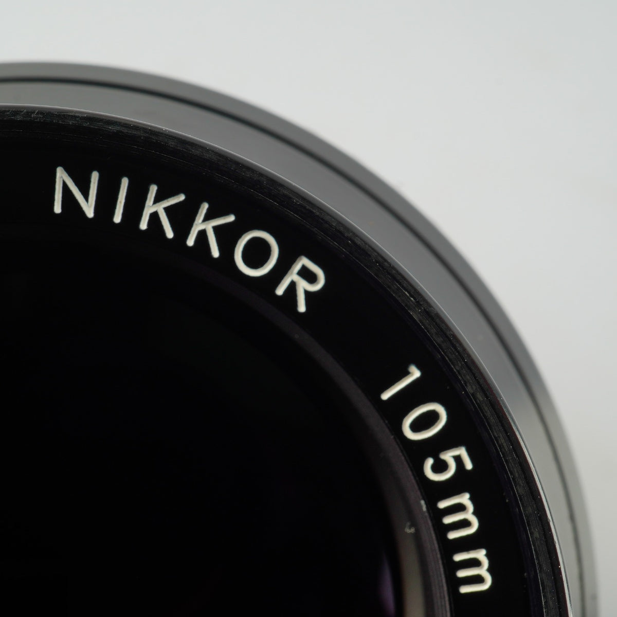 【Serviced】 Nikon Ai NIKKOR 105mm F/2.5 単焦点レンズ
